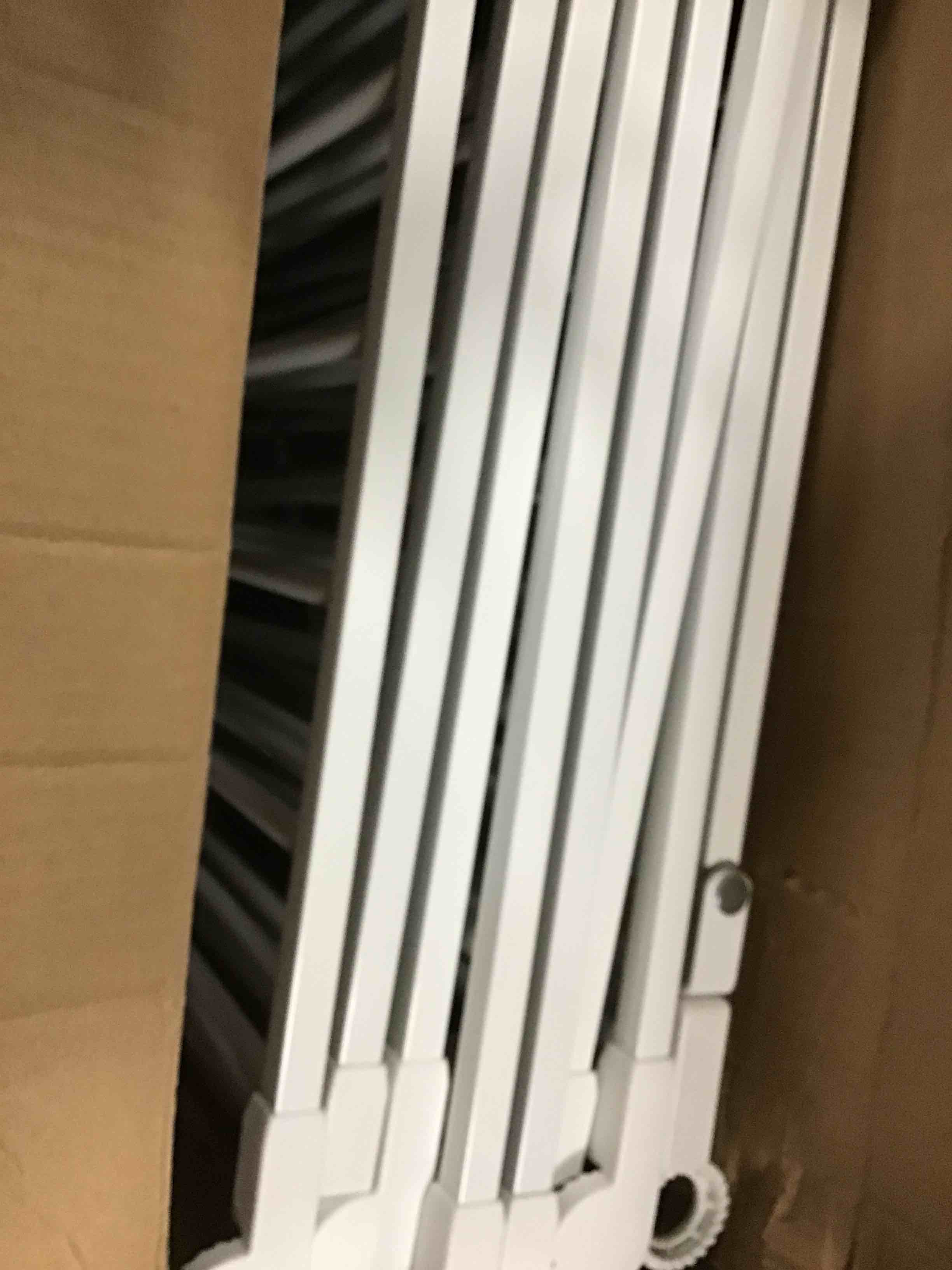 https://s3.amazonaws.com/lotting-images-prod/bidfta/RED5313404_1703707193940.jpeg