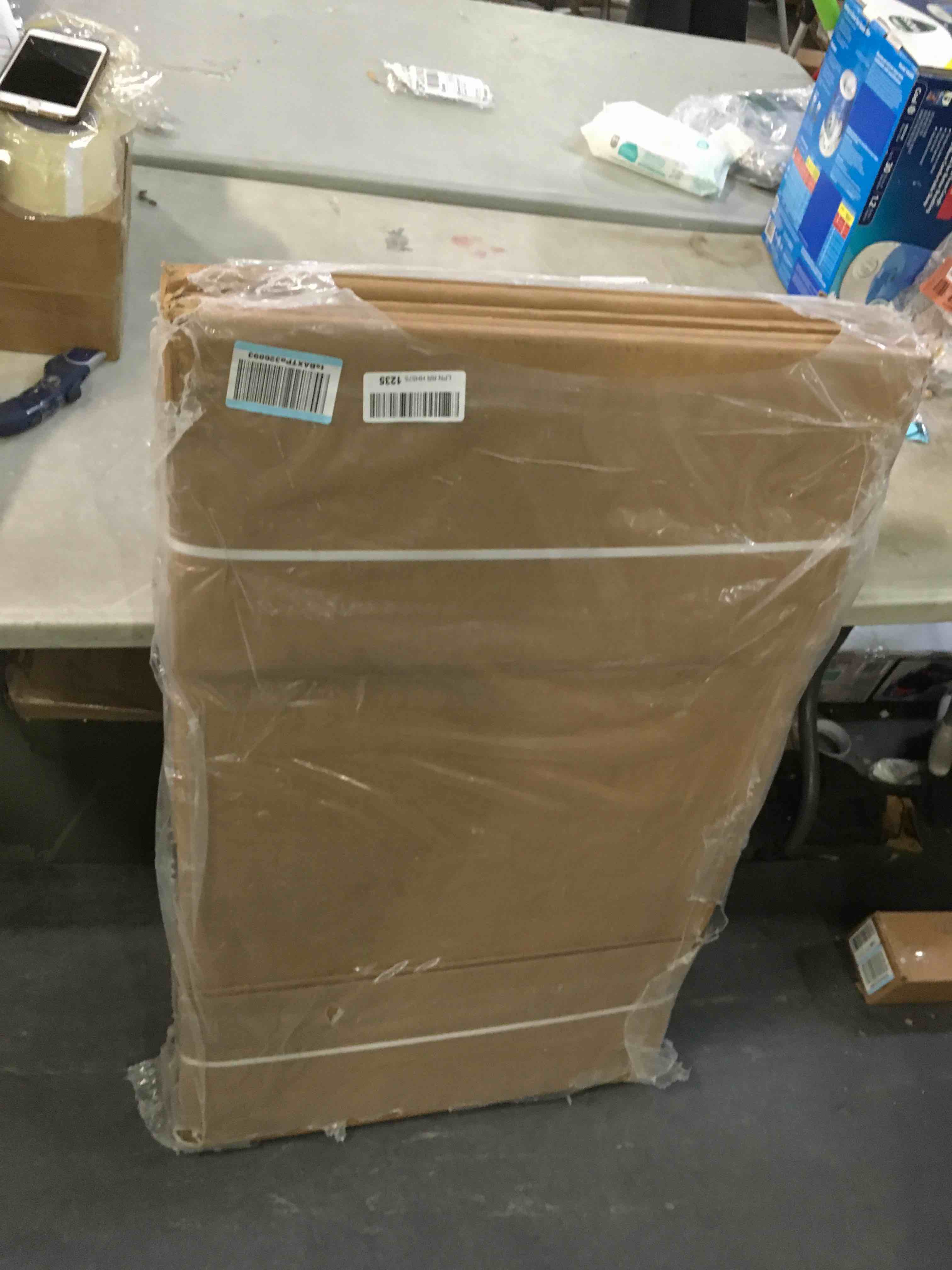 https://s3.amazonaws.com/lotting-images-prod/bidfta/RED5313693_1703255516505.jpeg