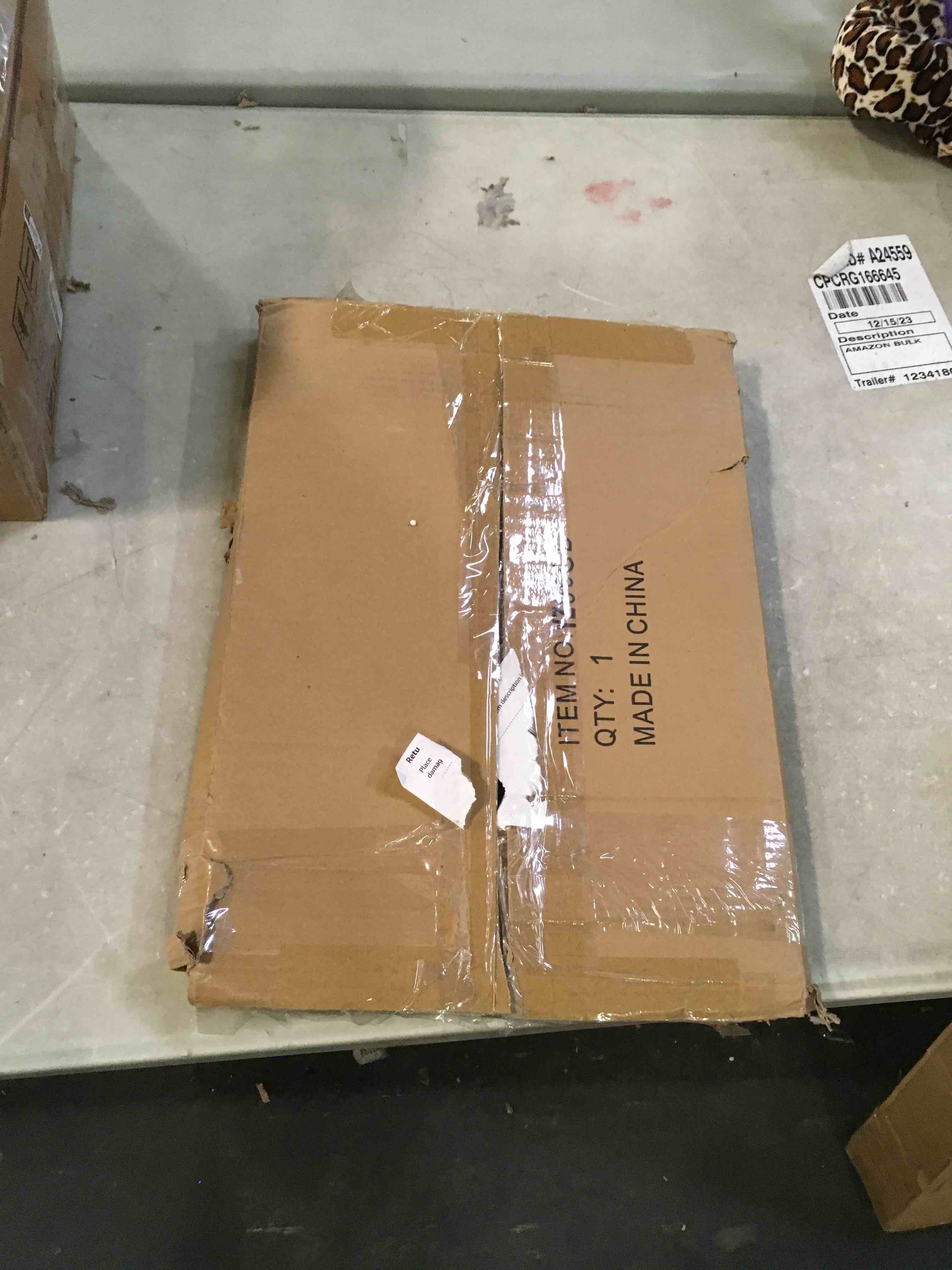 https://s3.amazonaws.com/lotting-images-prod/bidfta/RED5313794_1703277036271.jpeg