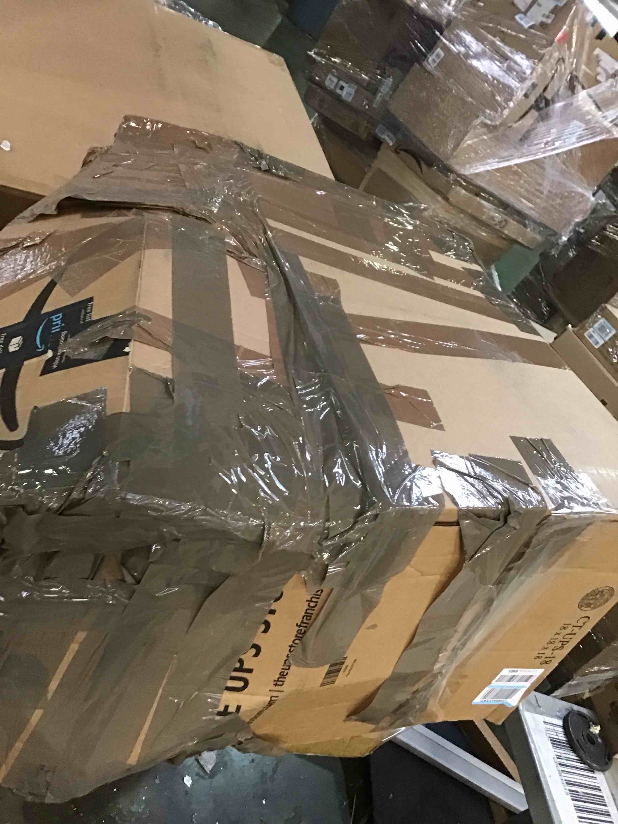 https://s3.amazonaws.com/lotting-images-prod/bidfta/RED5314032_1703607994414.jpeg