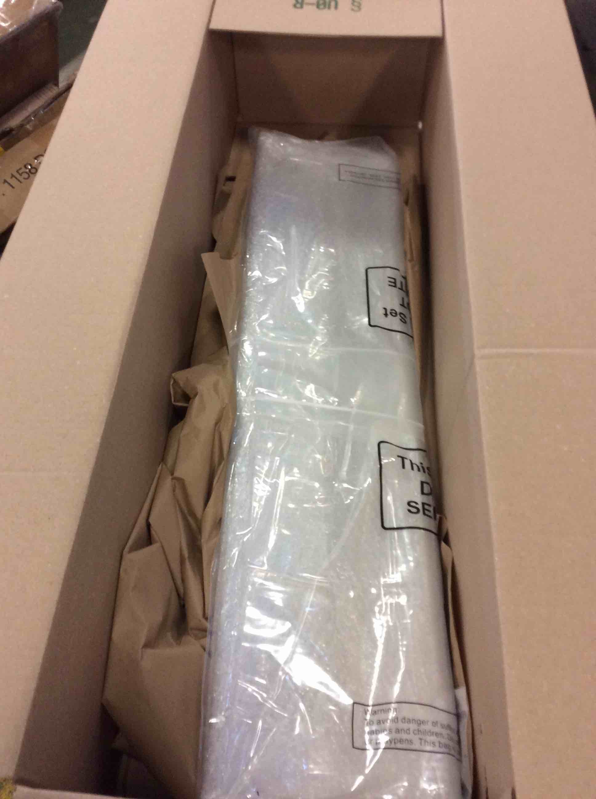 https://s3.amazonaws.com/lotting-images-prod/bidfta/RED5314263_1703704471255.jpeg
