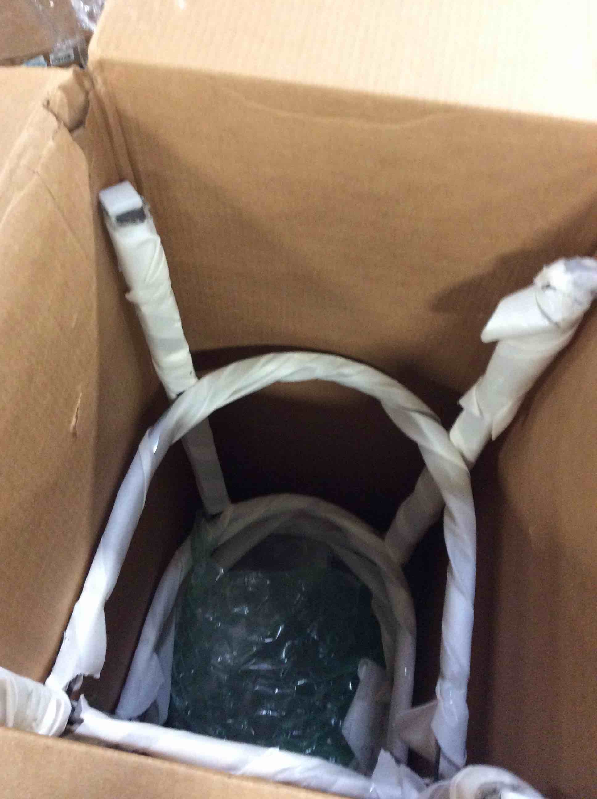 https://s3.amazonaws.com/lotting-images-prod/bidfta/RED5314352_1703773725161.jpeg