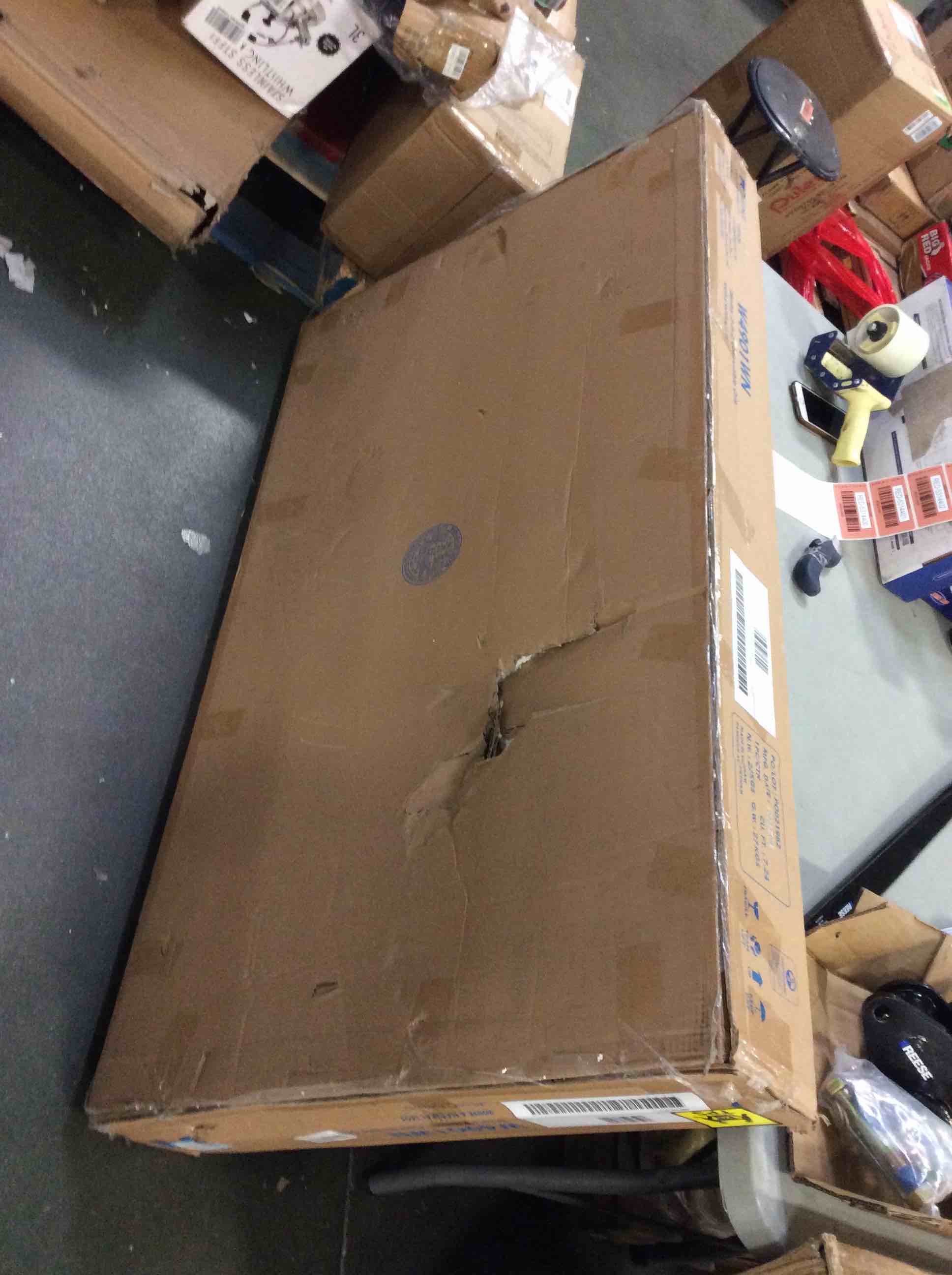 https://s3.amazonaws.com/lotting-images-prod/bidfta/RED5314400_1703784830006.jpeg