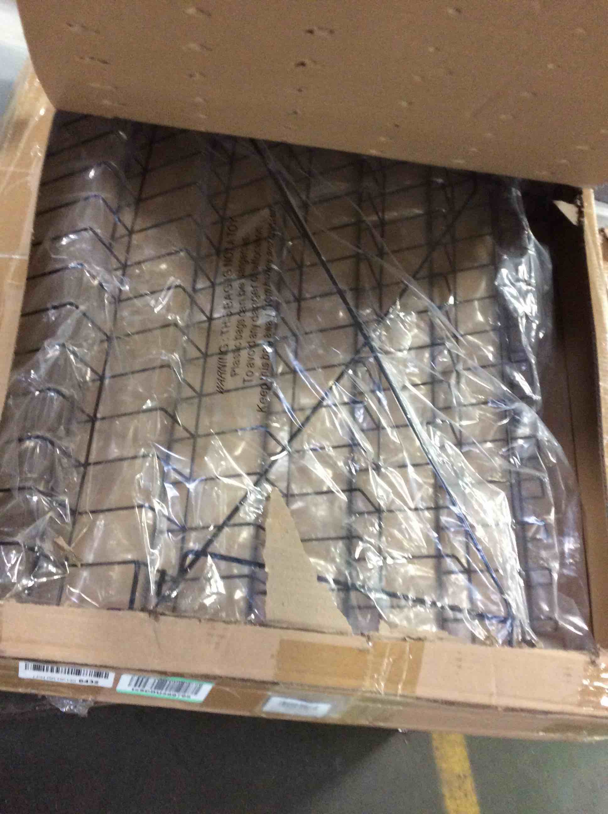 https://s3.amazonaws.com/lotting-images-prod/bidfta/RED5314453_1703795654435.jpeg