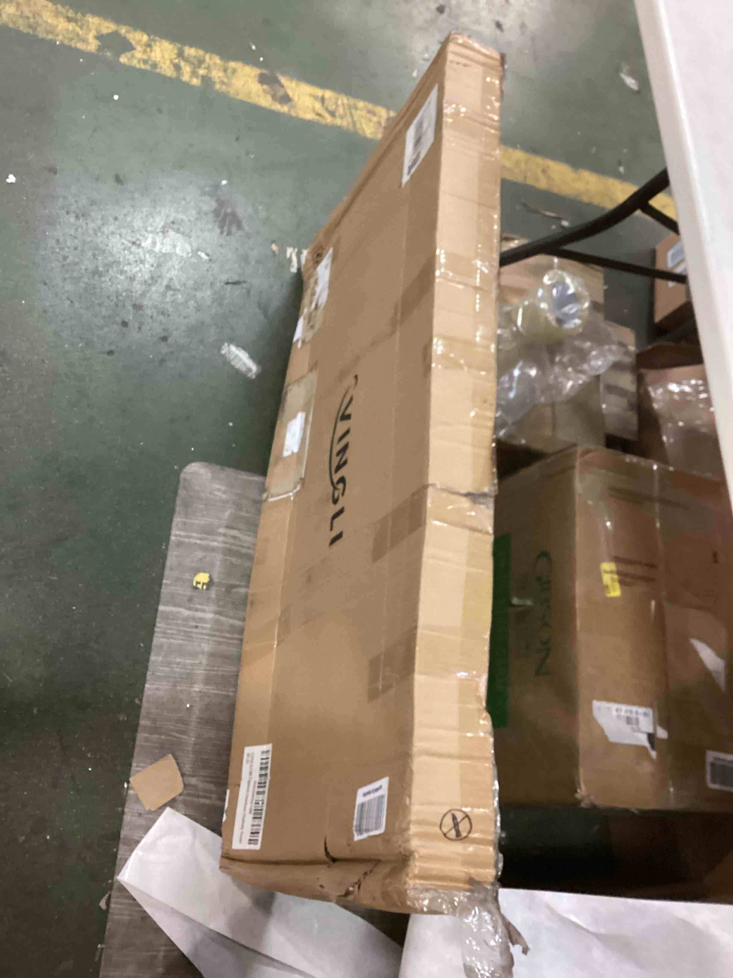 https://s3.amazonaws.com/lotting-images-prod/bidfta/RED5315250_1703609889310.jpeg