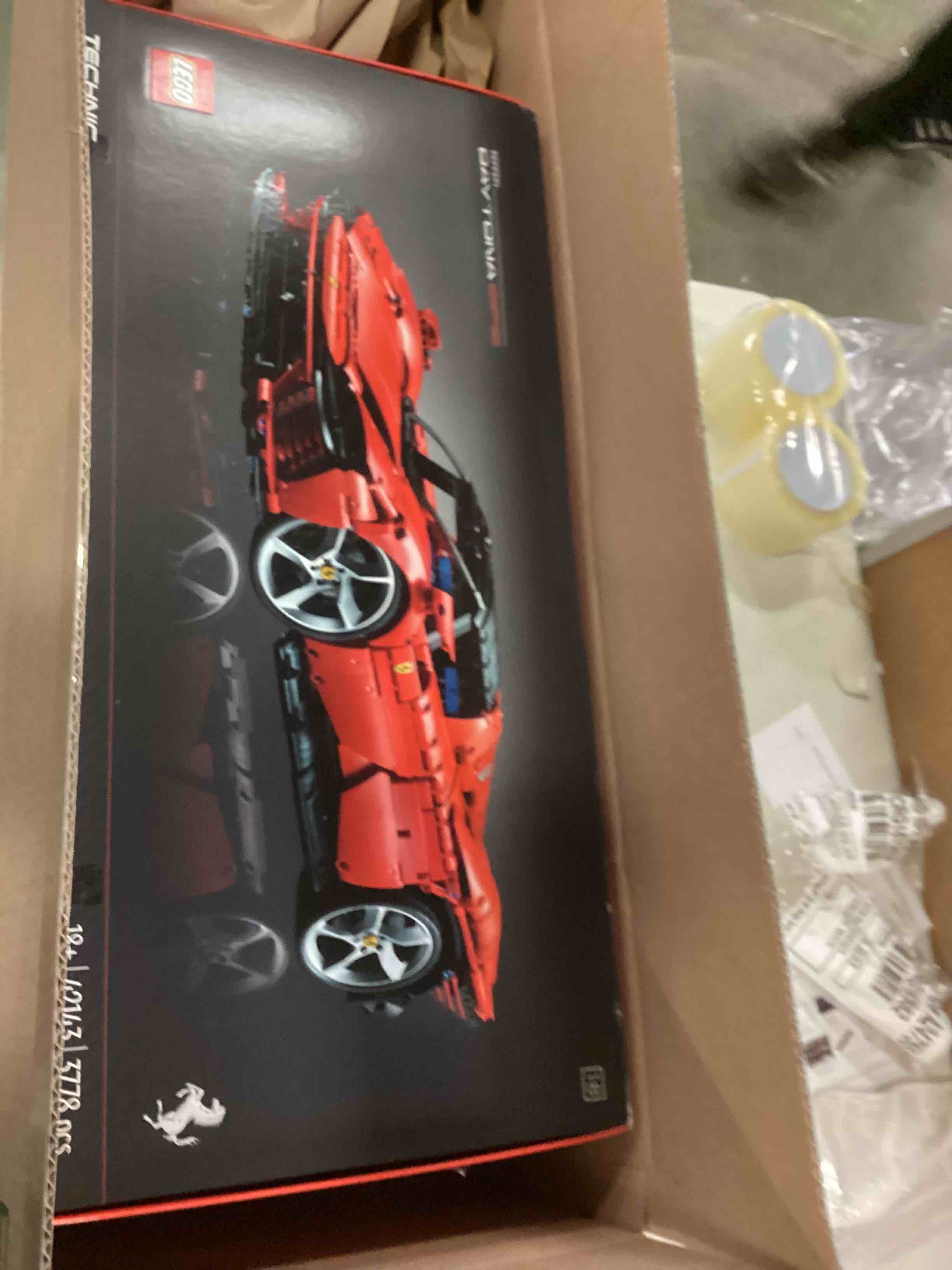 https://s3.amazonaws.com/lotting-images-prod/bidfta/RED5315282_1703614663782.jpeg