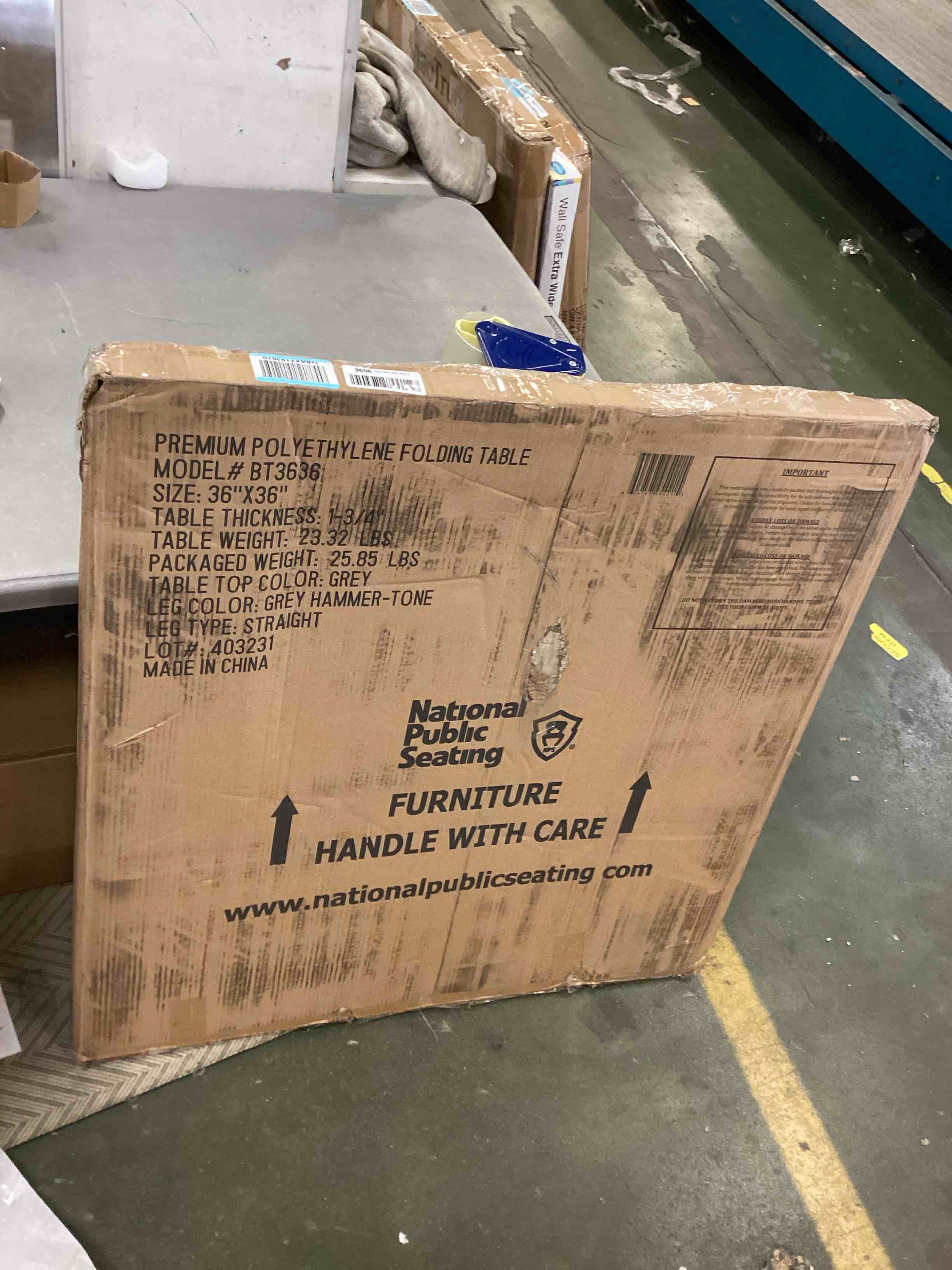 https://s3.amazonaws.com/lotting-images-prod/bidfta/RED5315510_1703696651990.jpeg