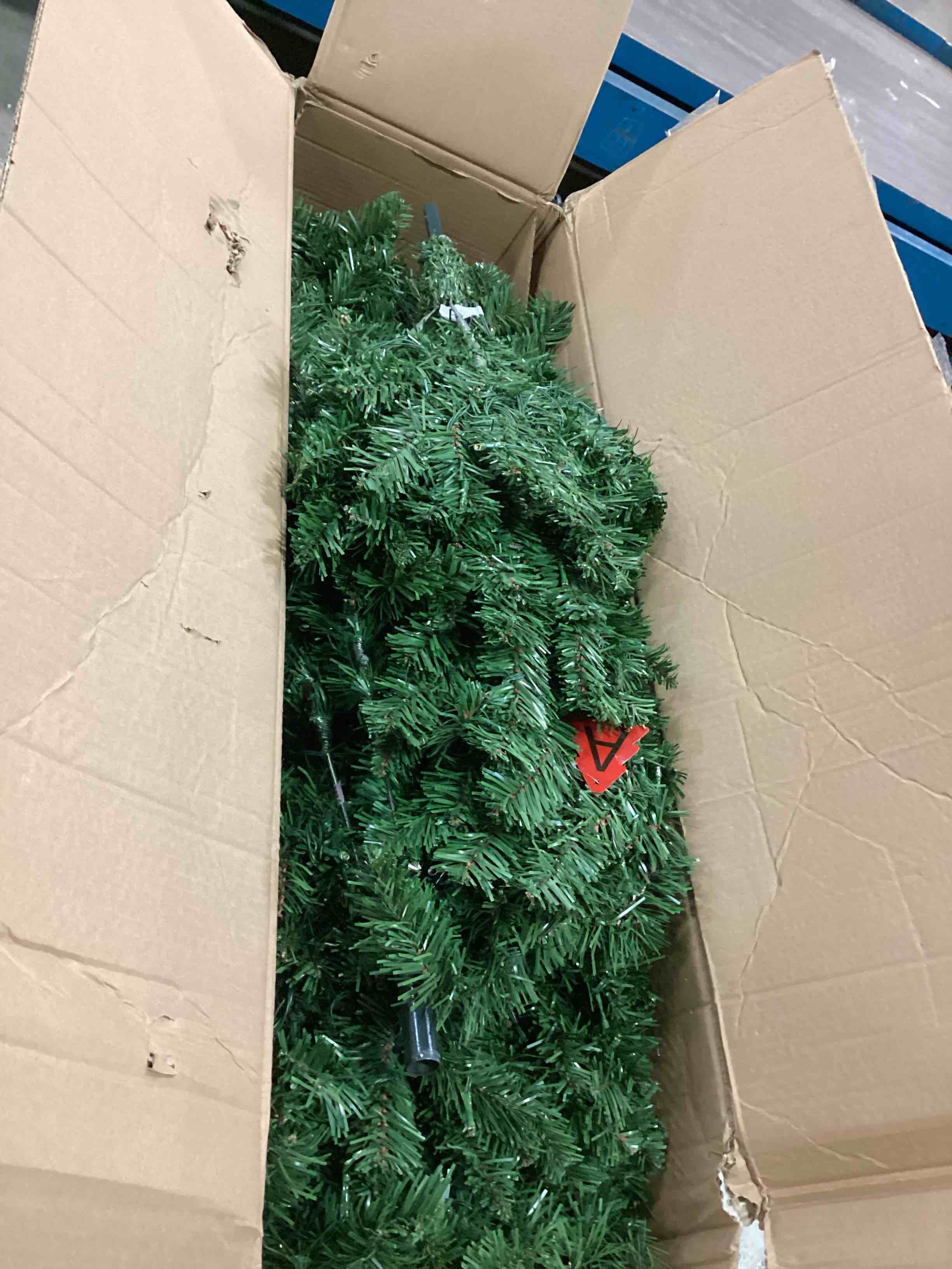 https://s3.amazonaws.com/lotting-images-prod/bidfta/RED5315643_1703766036067.jpeg