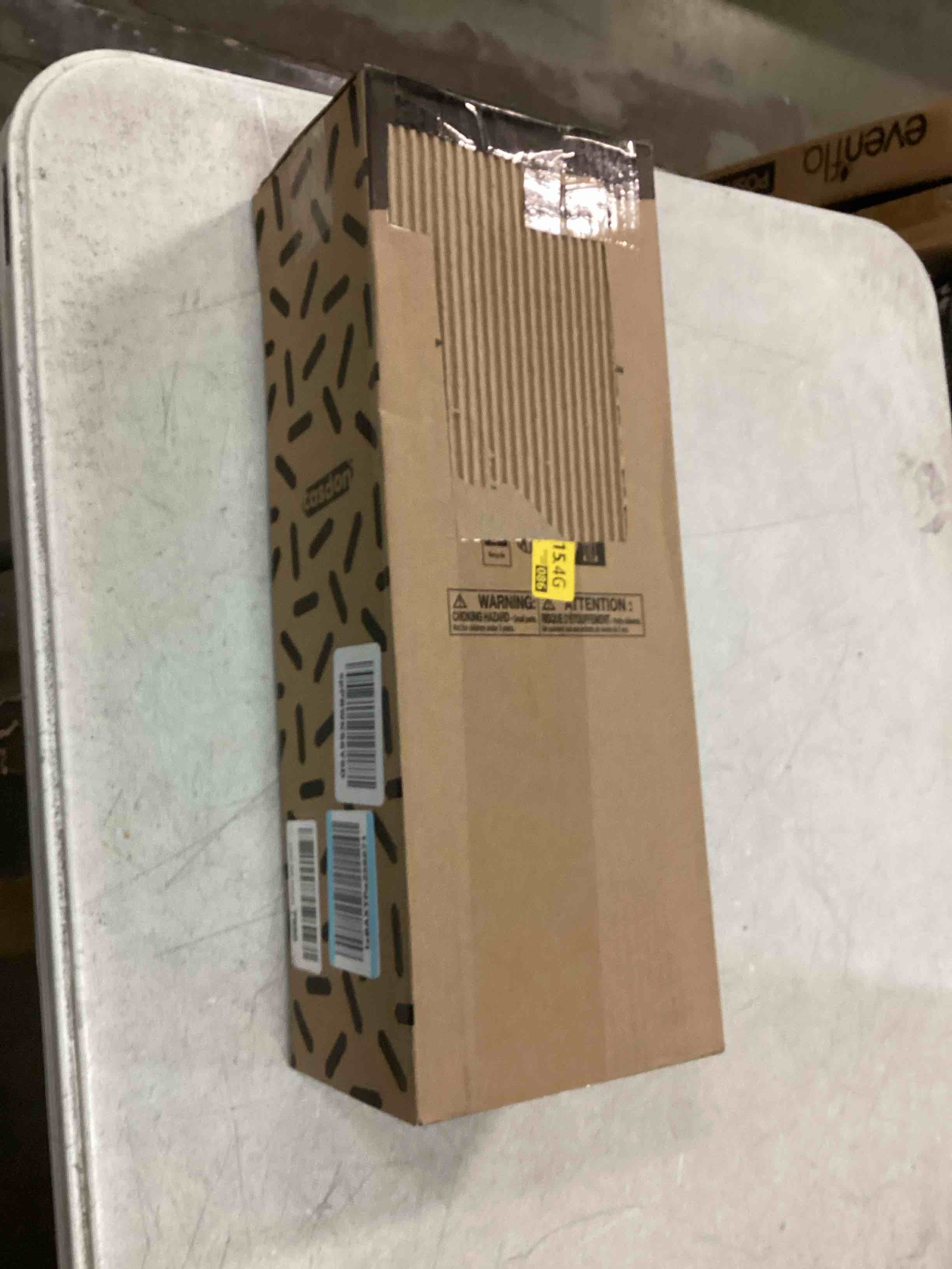https://s3.amazonaws.com/lotting-images-prod/bidfta/RED5315797_1703782641037.jpeg