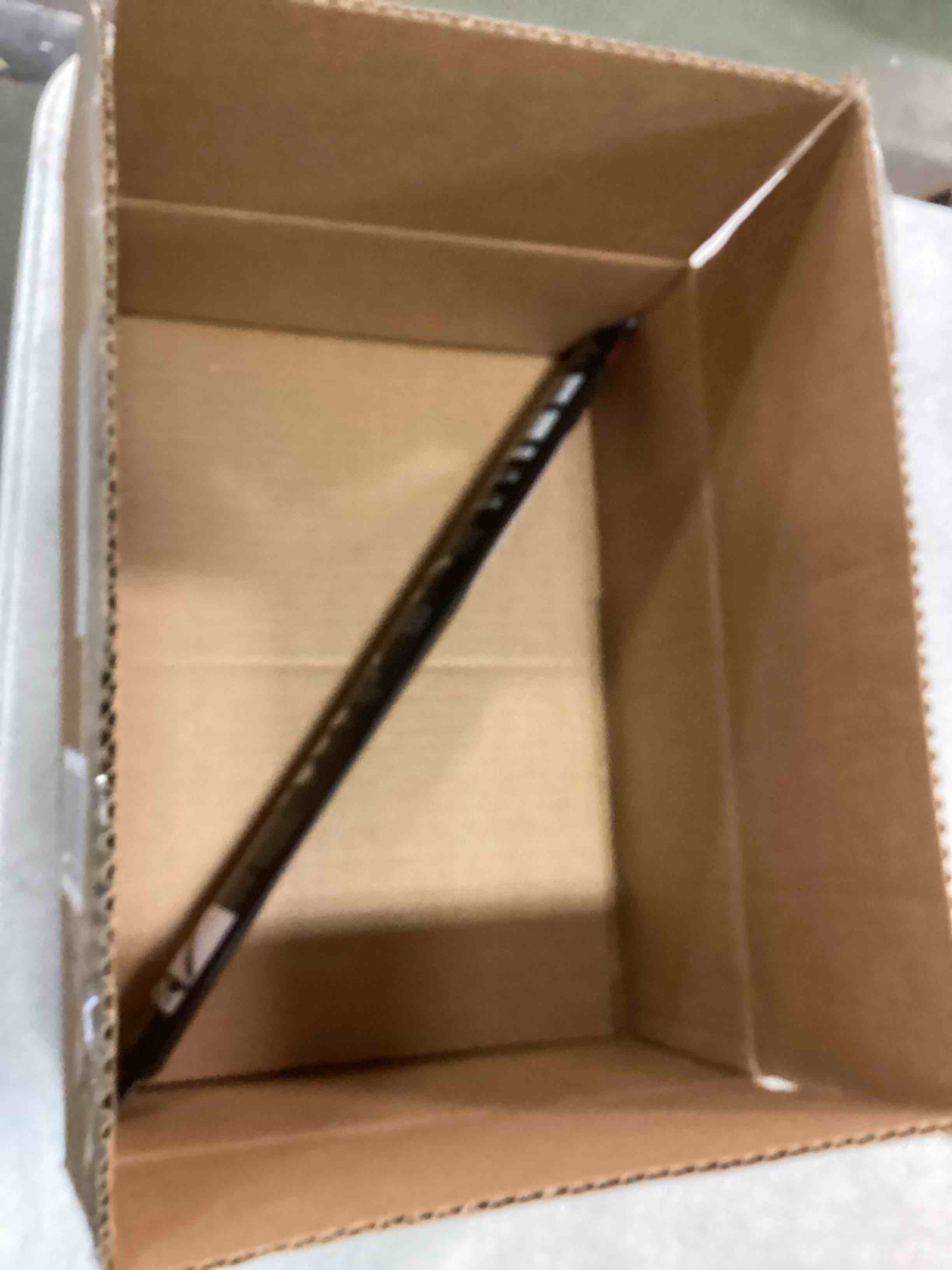 https://s3.amazonaws.com/lotting-images-prod/bidfta/RED5315875_1703790710435.jpeg