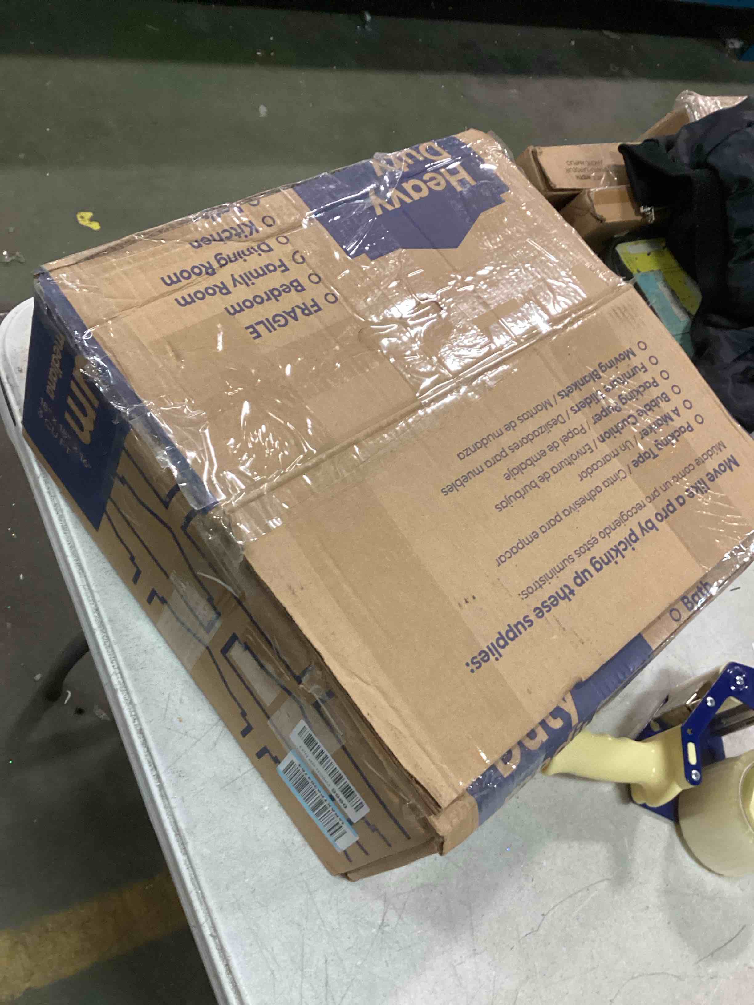 https://s3.amazonaws.com/lotting-images-prod/bidfta/RED5315884_1703791530476.jpeg