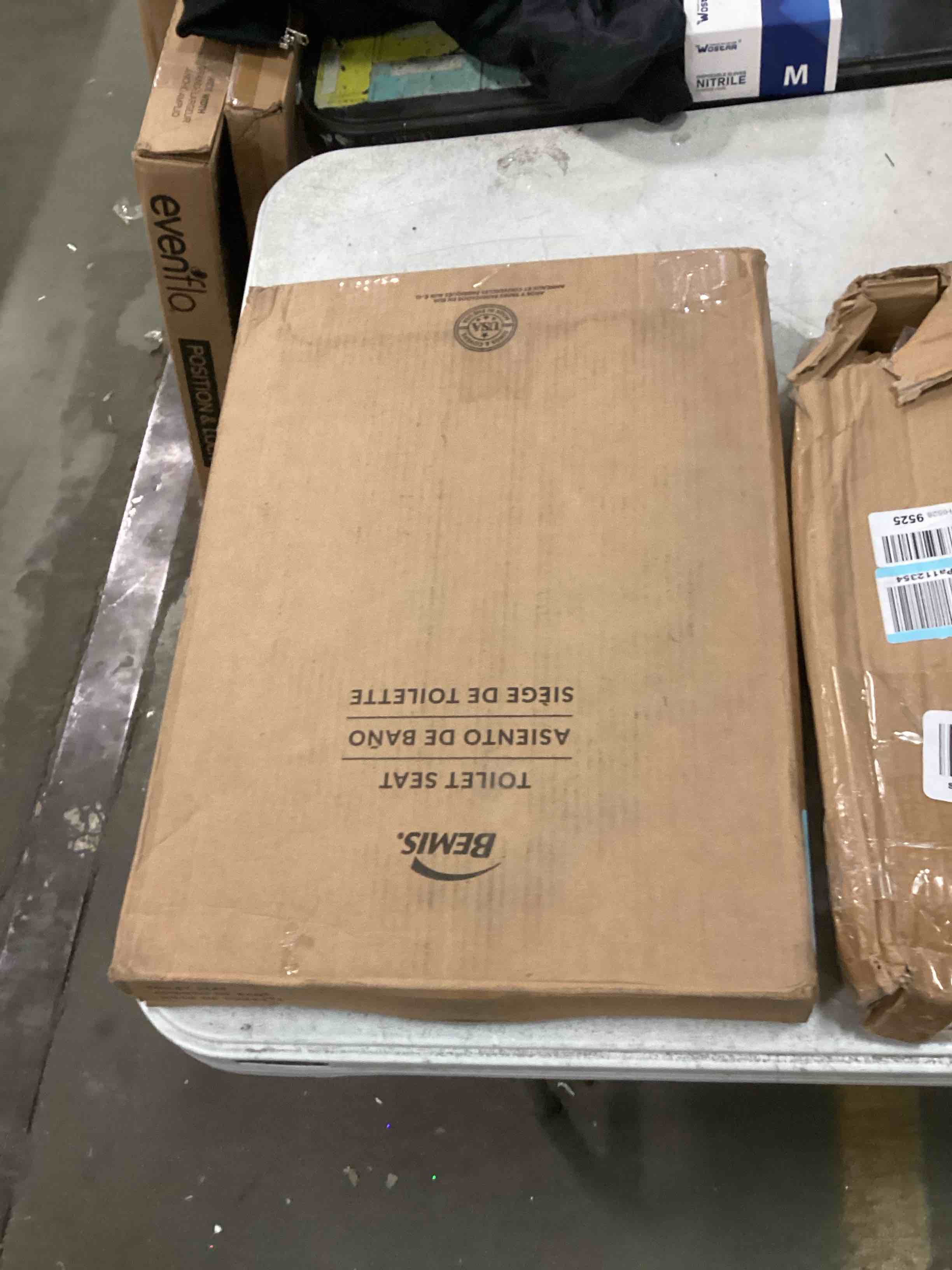 https://s3.amazonaws.com/lotting-images-prod/bidfta/RED5315893_1703792121258.jpeg