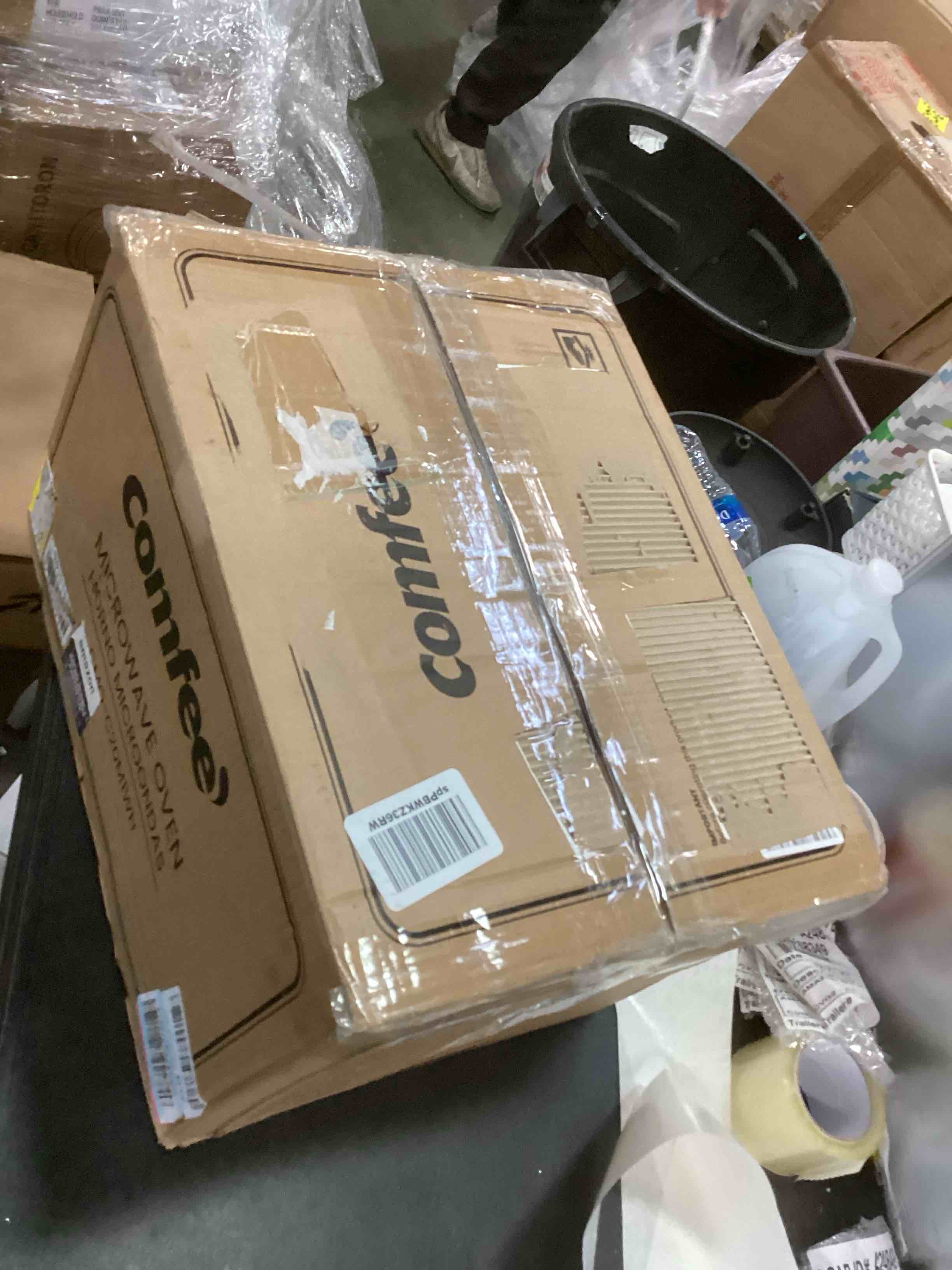https://s3.amazonaws.com/lotting-images-prod/bidfta/RED5316206_1703877924793.jpeg