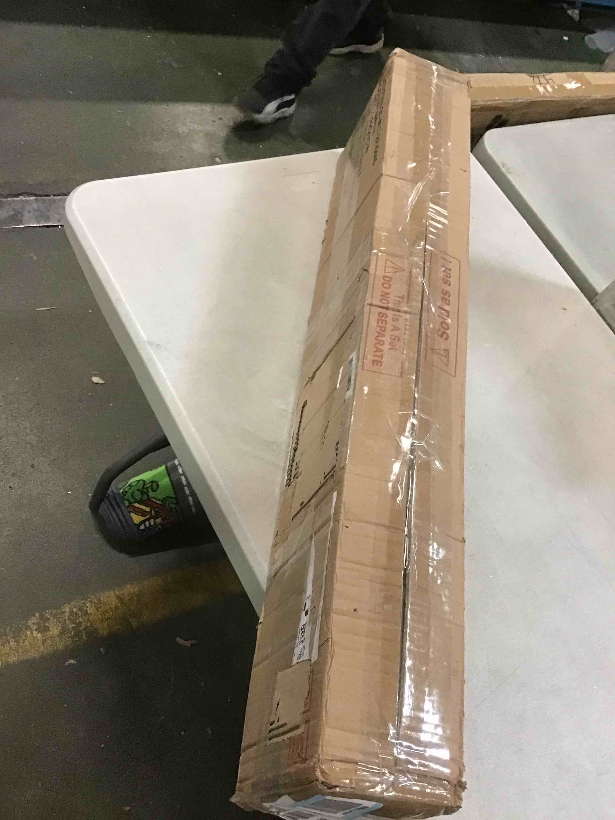 https://s3.amazonaws.com/lotting-images-prod/bidfta/RED5316331_1704204047897.jpeg