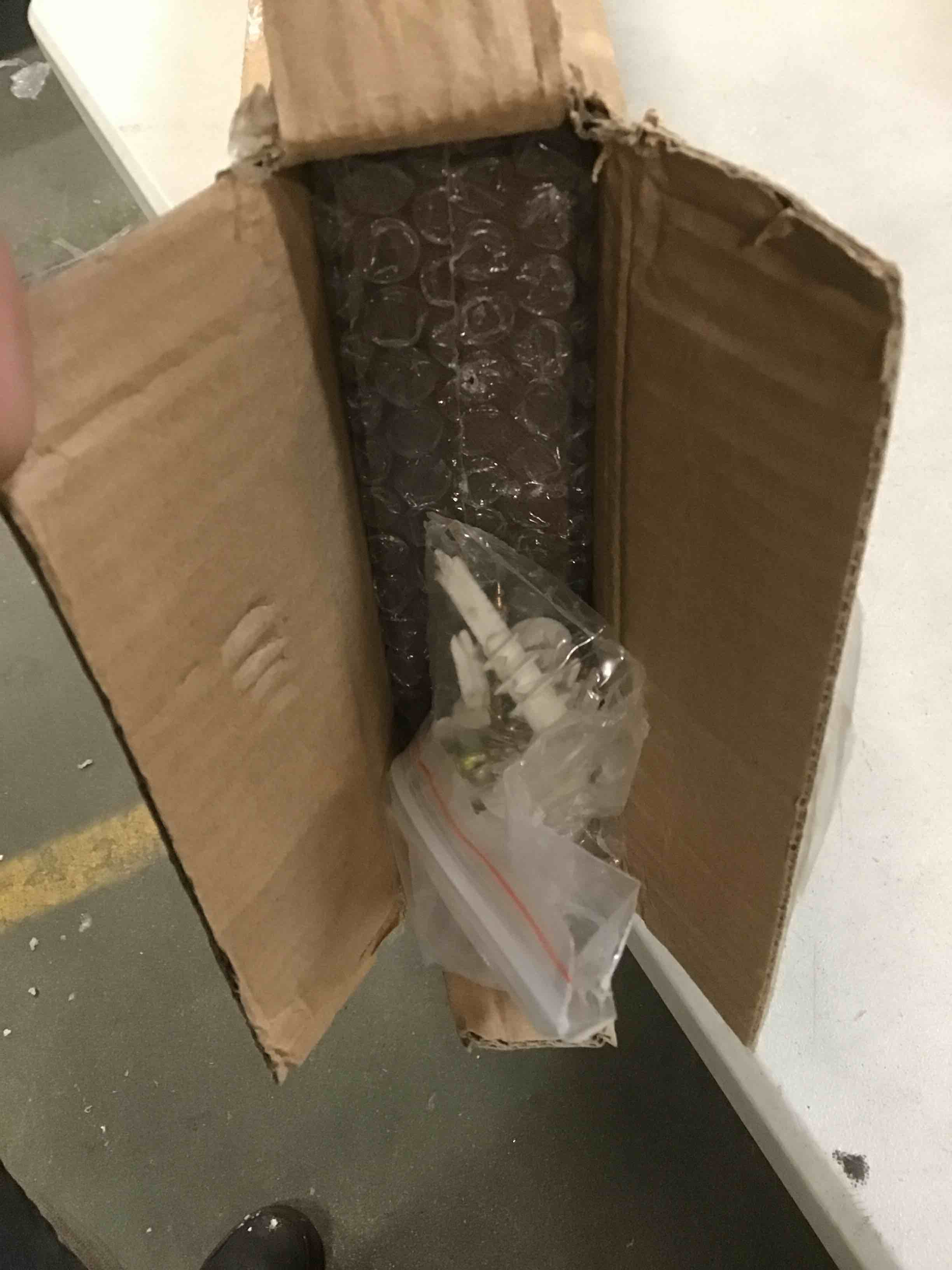 https://s3.amazonaws.com/lotting-images-prod/bidfta/RED5316331_1704204079606.jpeg