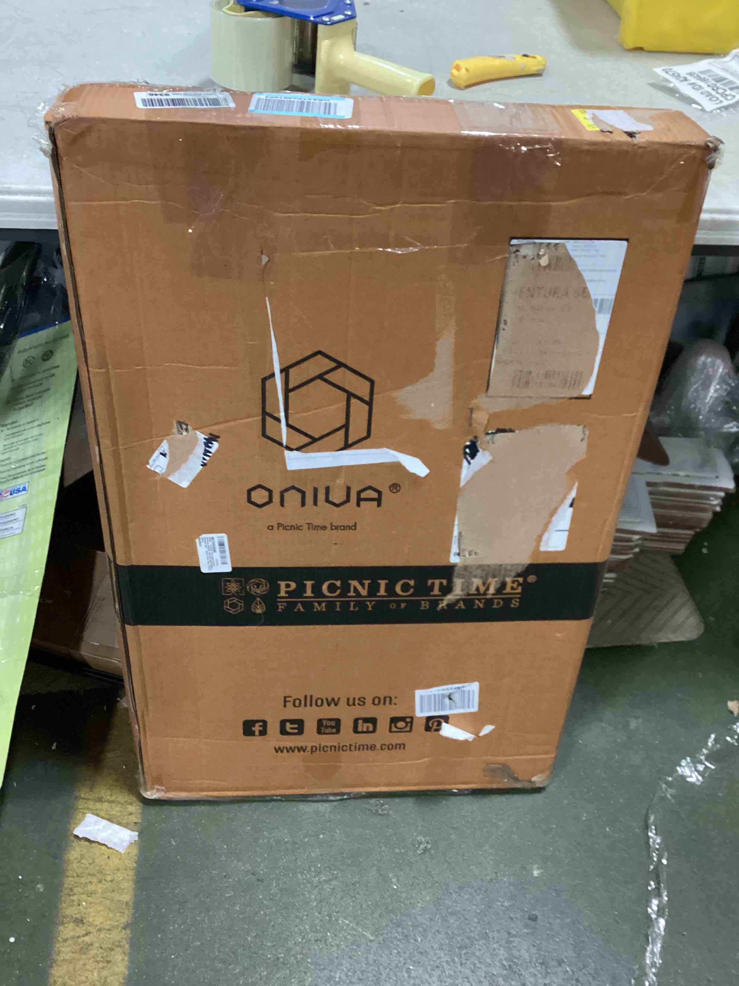 https://s3.amazonaws.com/lotting-images-prod/bidfta/RED5316718_1702989111376.jpeg
