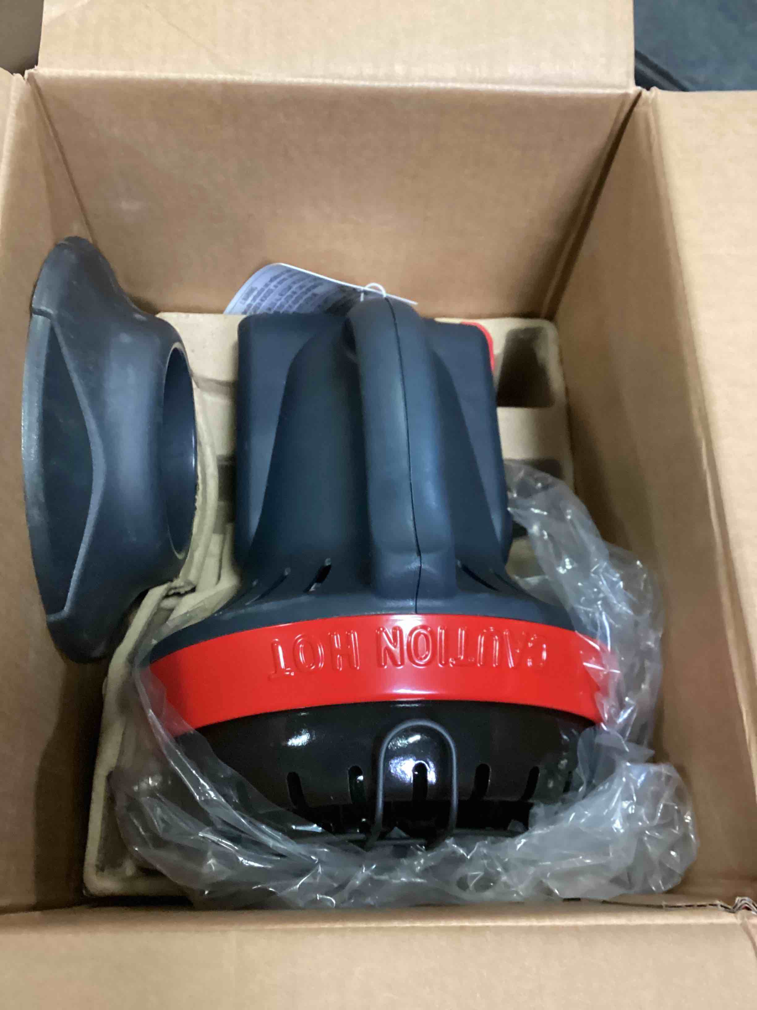 https://s3.amazonaws.com/lotting-images-prod/bidfta/RED5316881_1703011335175.jpeg