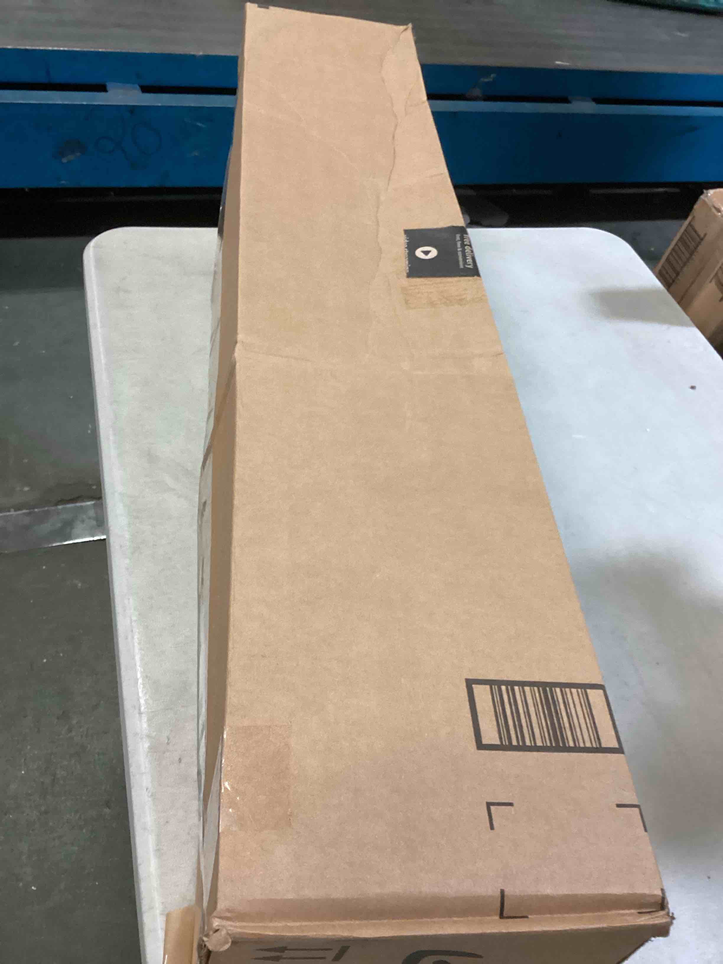 https://s3.amazonaws.com/lotting-images-prod/bidfta/RED5317410_1703191408275.jpeg
