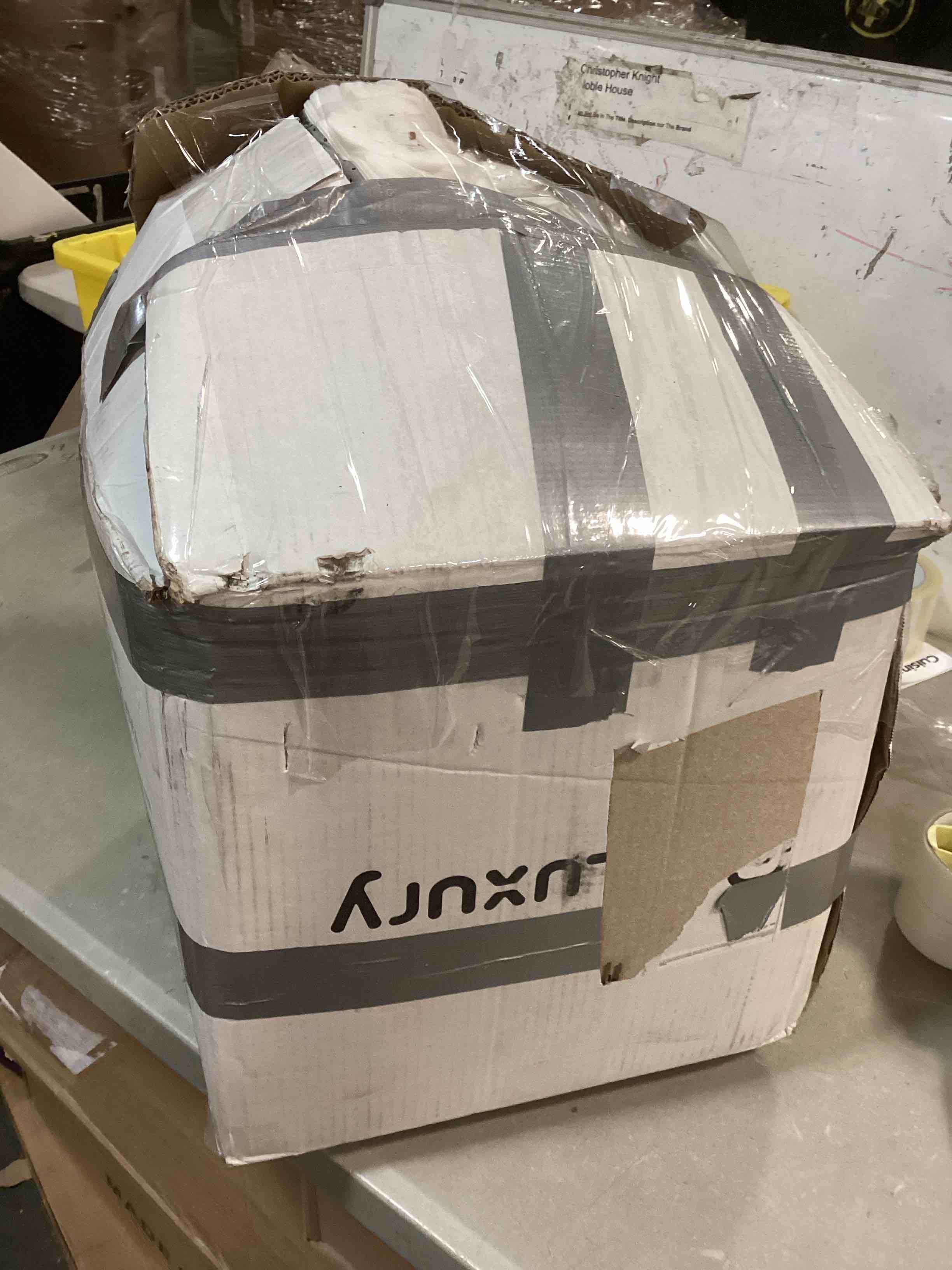 https://s3.amazonaws.com/lotting-images-prod/bidfta/RED5317710_1703345102080.jpeg