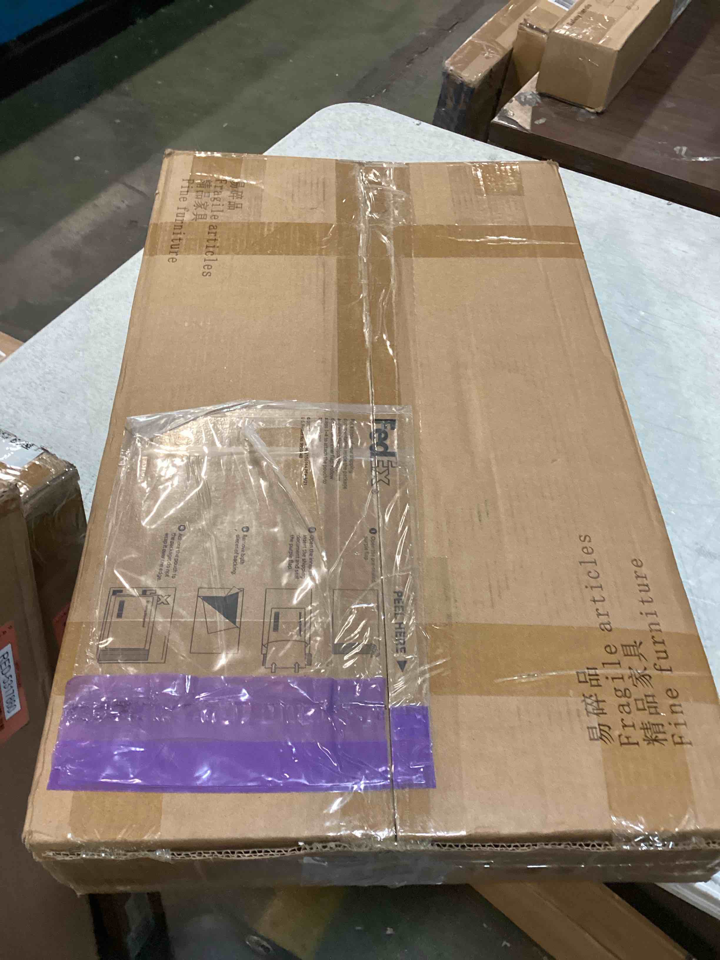 https://s3.amazonaws.com/lotting-images-prod/bidfta/RED5317862_1703605106865.jpeg