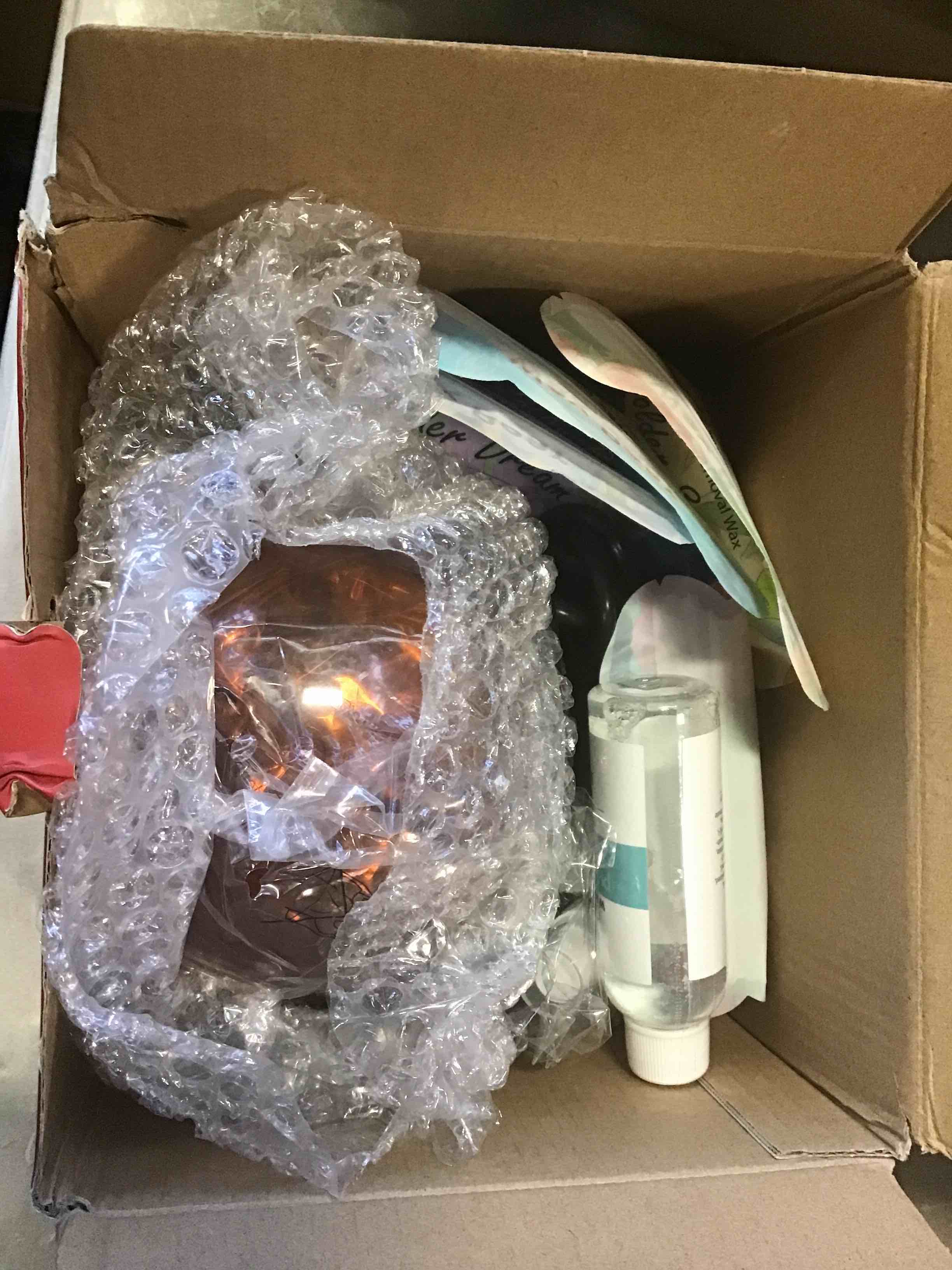 https://s3.amazonaws.com/lotting-images-prod/bidfta/RED5318226_1702647922018.jpeg