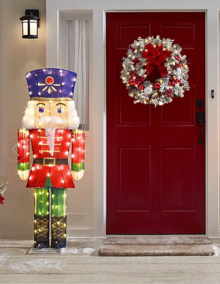 The Outdoor 5' Twinkling Nutcracker