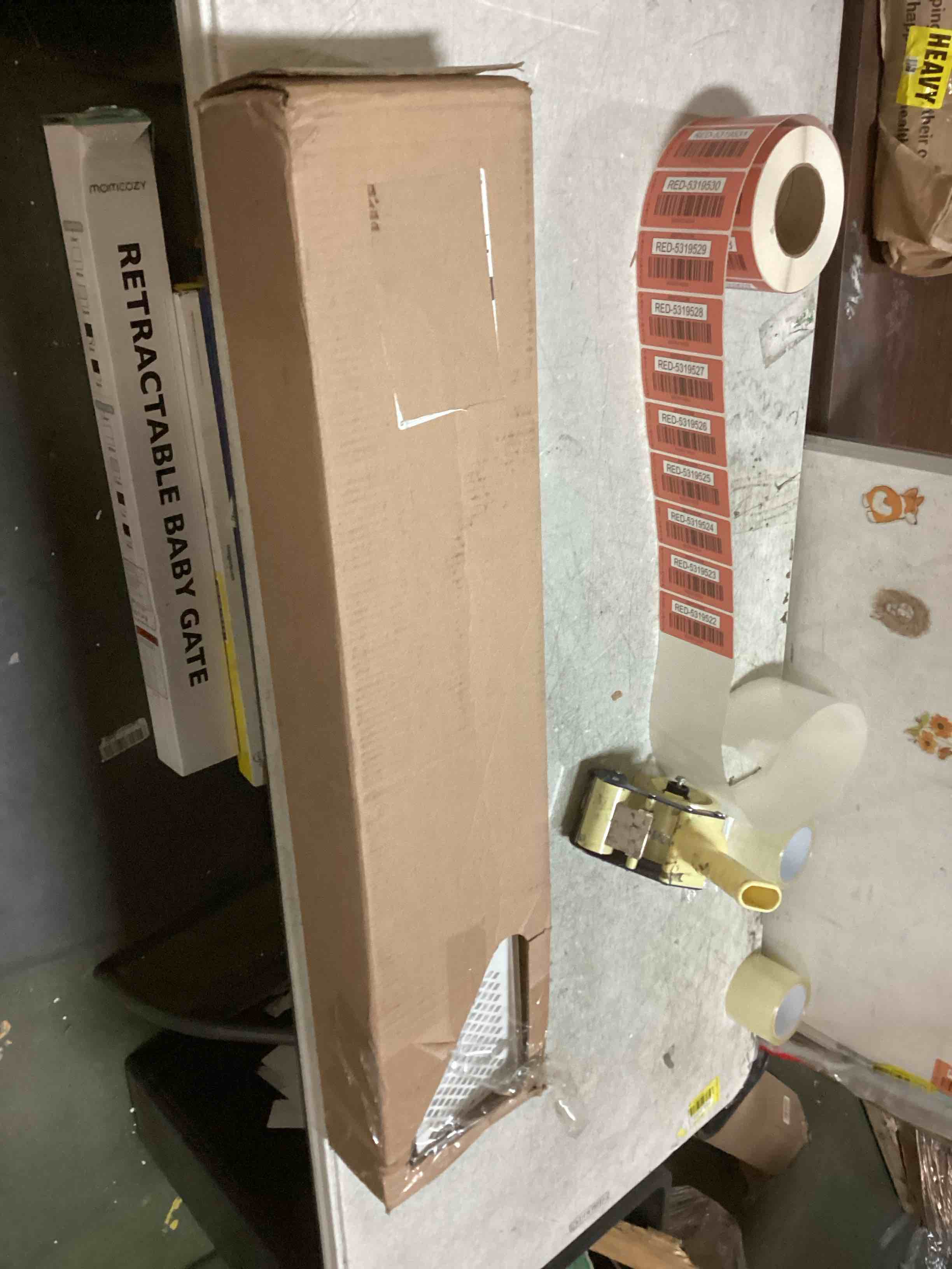 https://s3.amazonaws.com/lotting-images-prod/bidfta/RED5319522_1702933223511.jpeg