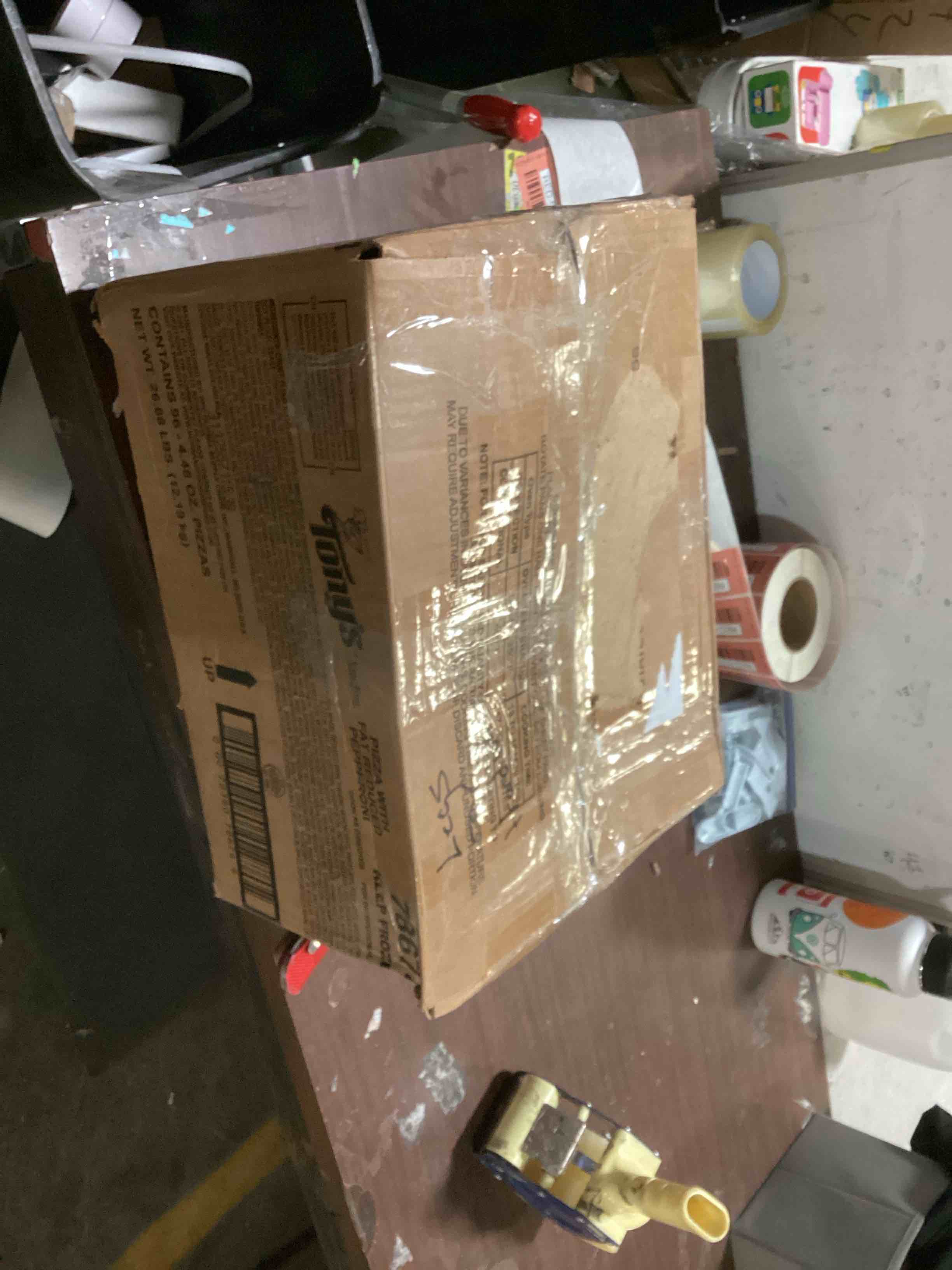 https://s3.amazonaws.com/lotting-images-prod/bidfta/RED5319582_1702993145546.jpeg
