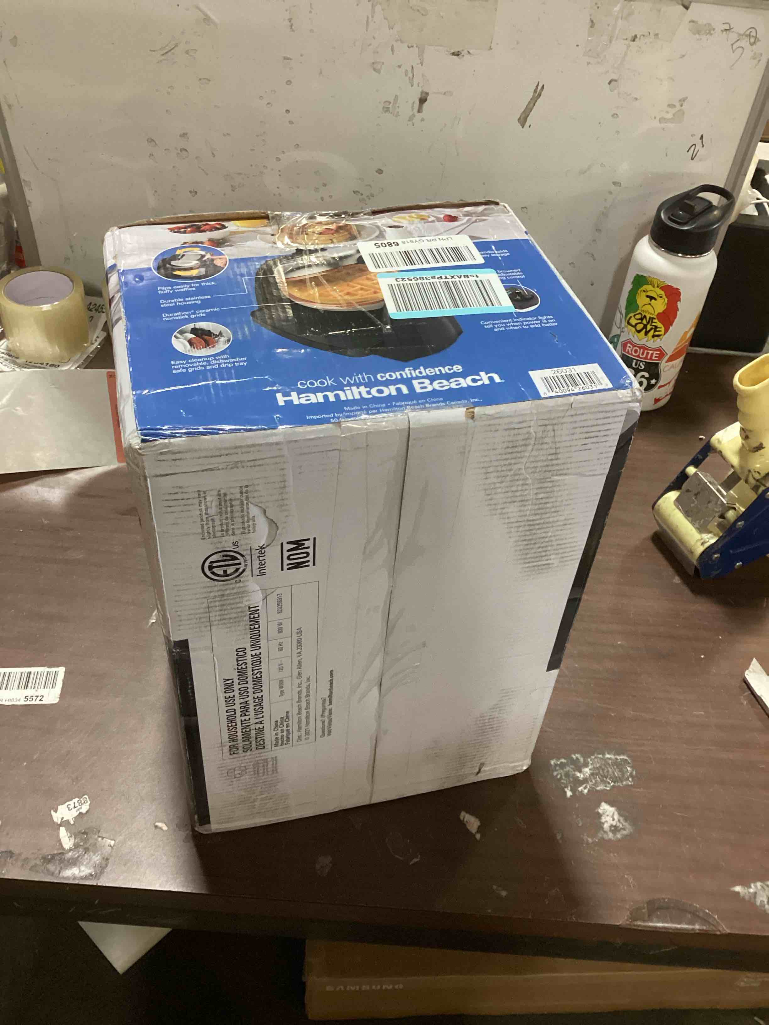 https://s3.amazonaws.com/lotting-images-prod/bidfta/RED5319608_1702996344334.jpeg
