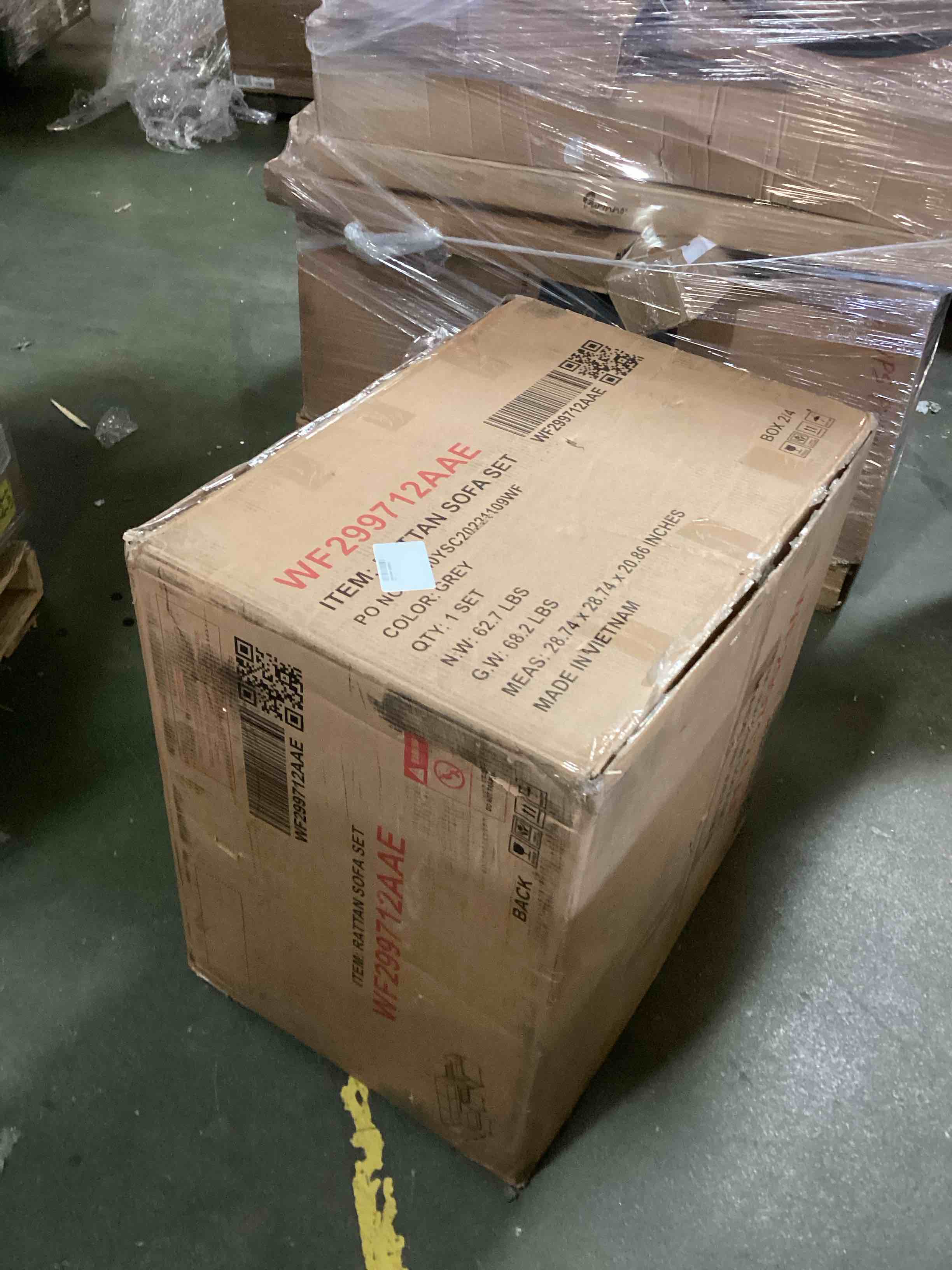 (*incomplete, box 2 of 4 only*) Rattan sofa set