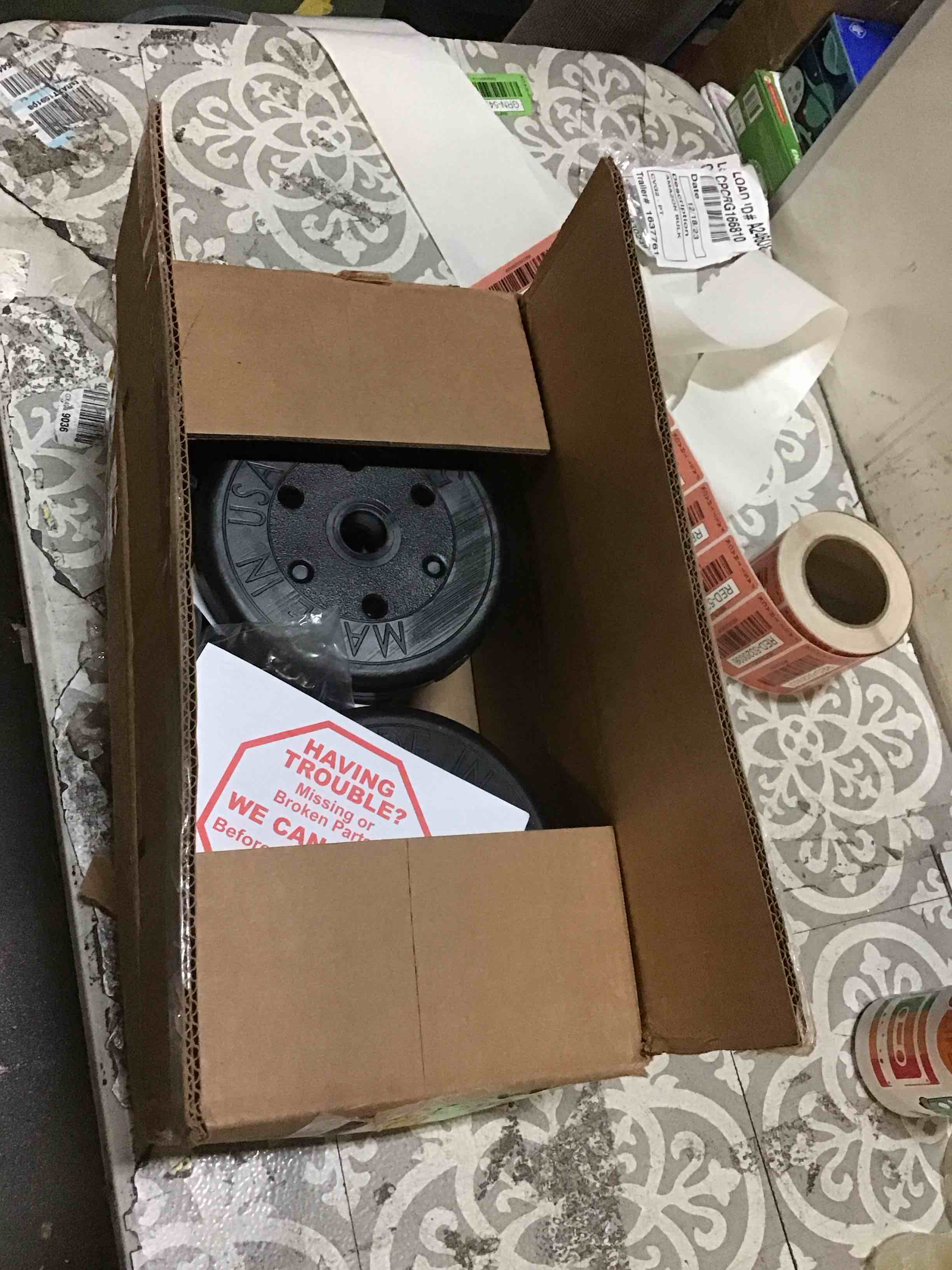 https://s3.amazonaws.com/lotting-images-prod/bidfta/RED5320029_1703164097242.jpeg