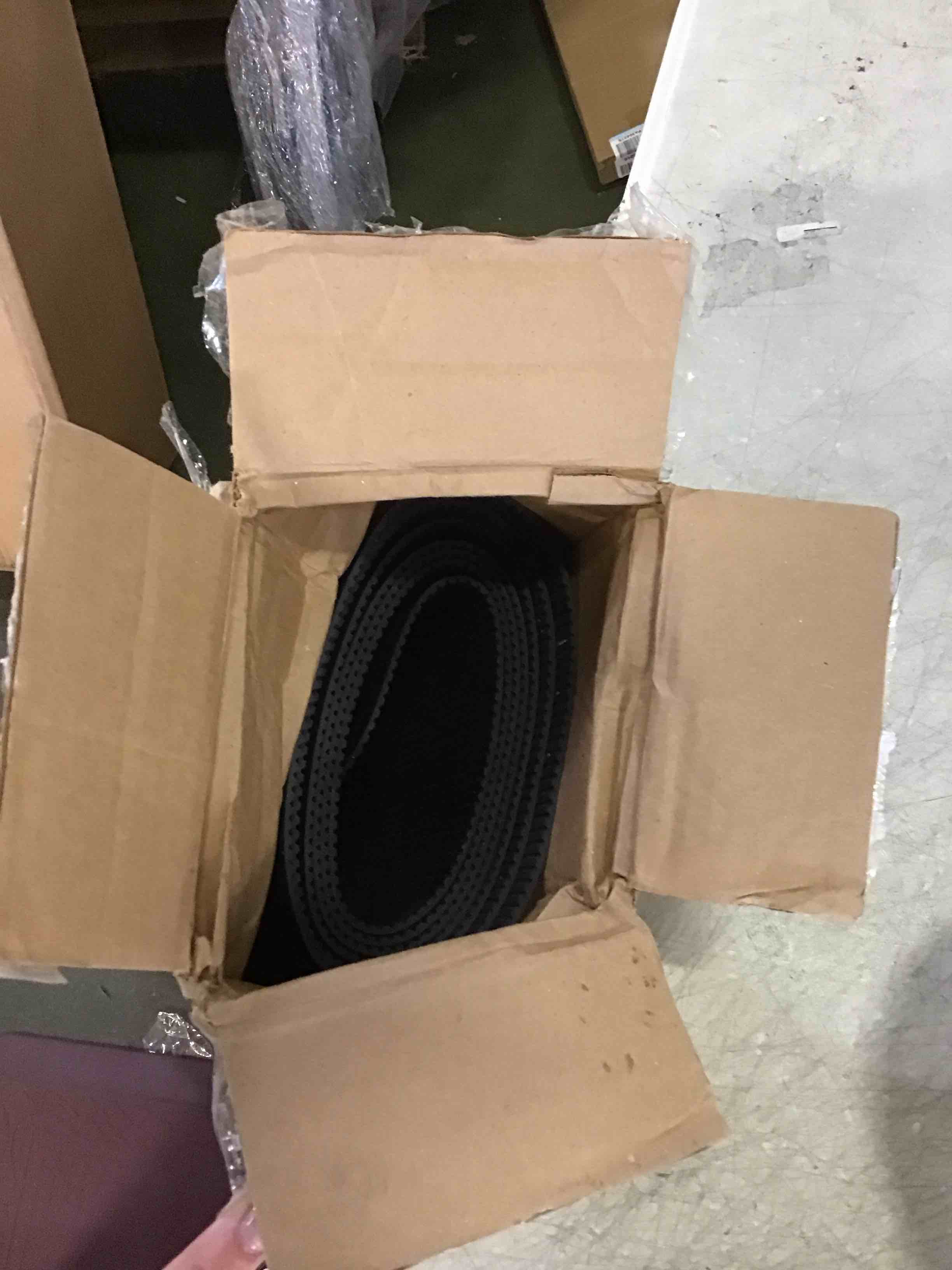 https://s3.amazonaws.com/lotting-images-prod/bidfta/RED5320792_1703687461608.jpeg