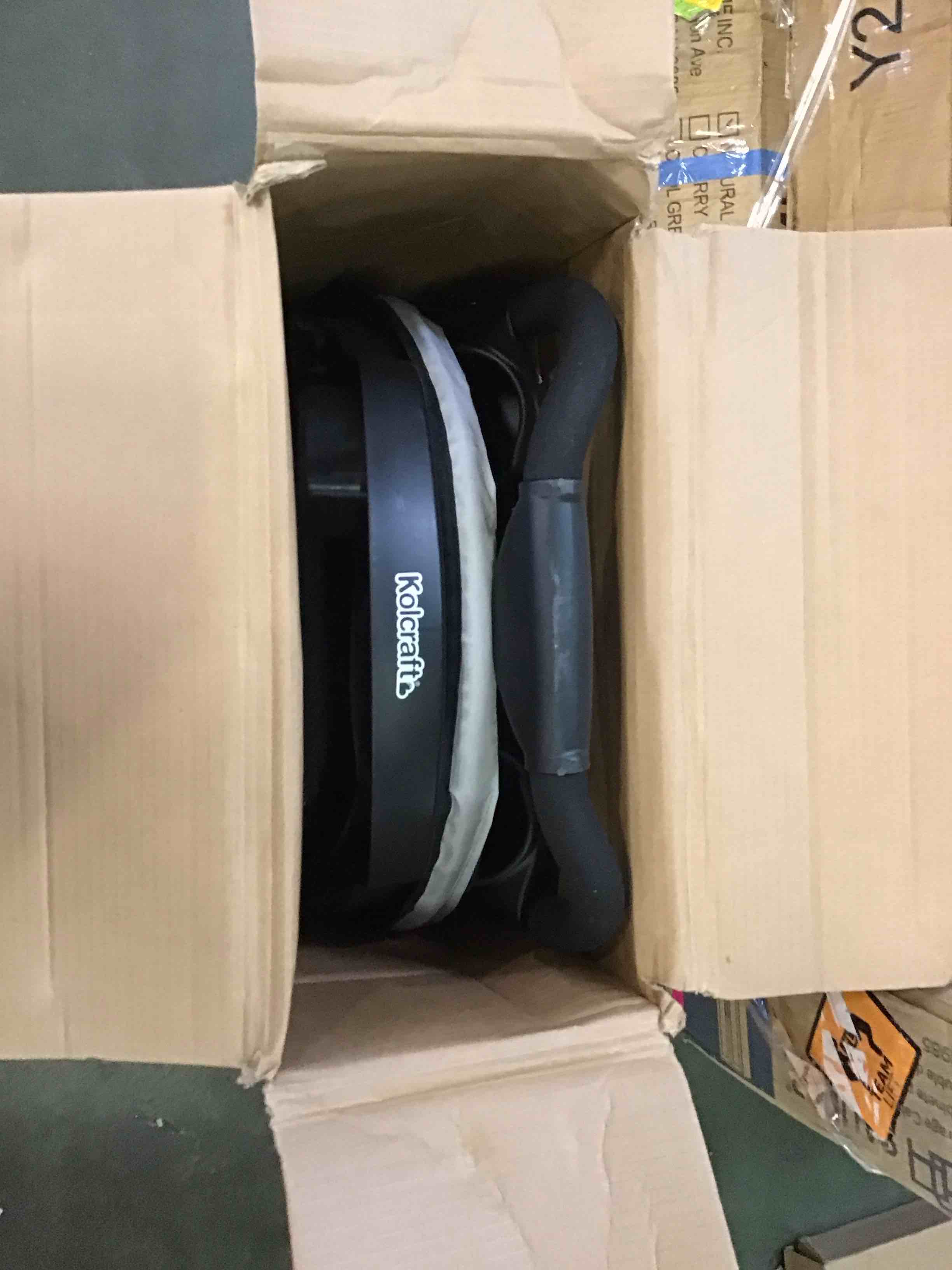 https://s3.amazonaws.com/lotting-images-prod/bidfta/RED5320871_1703703058393.jpeg