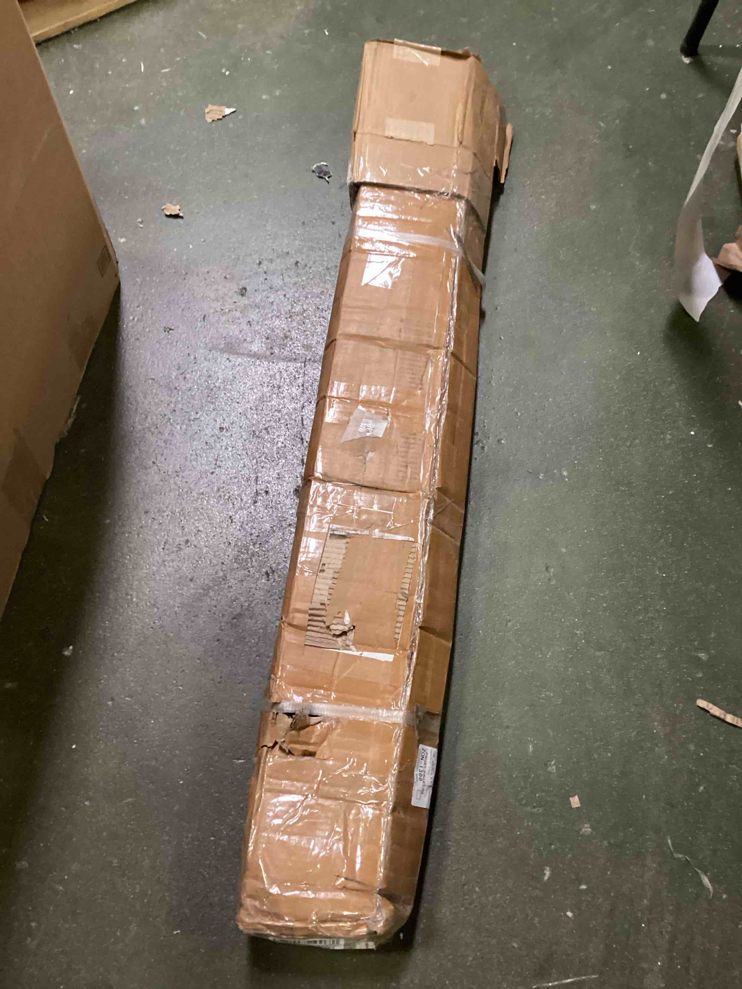https://s3.amazonaws.com/lotting-images-prod/bidfta/RED5321544_1703091284770.jpeg