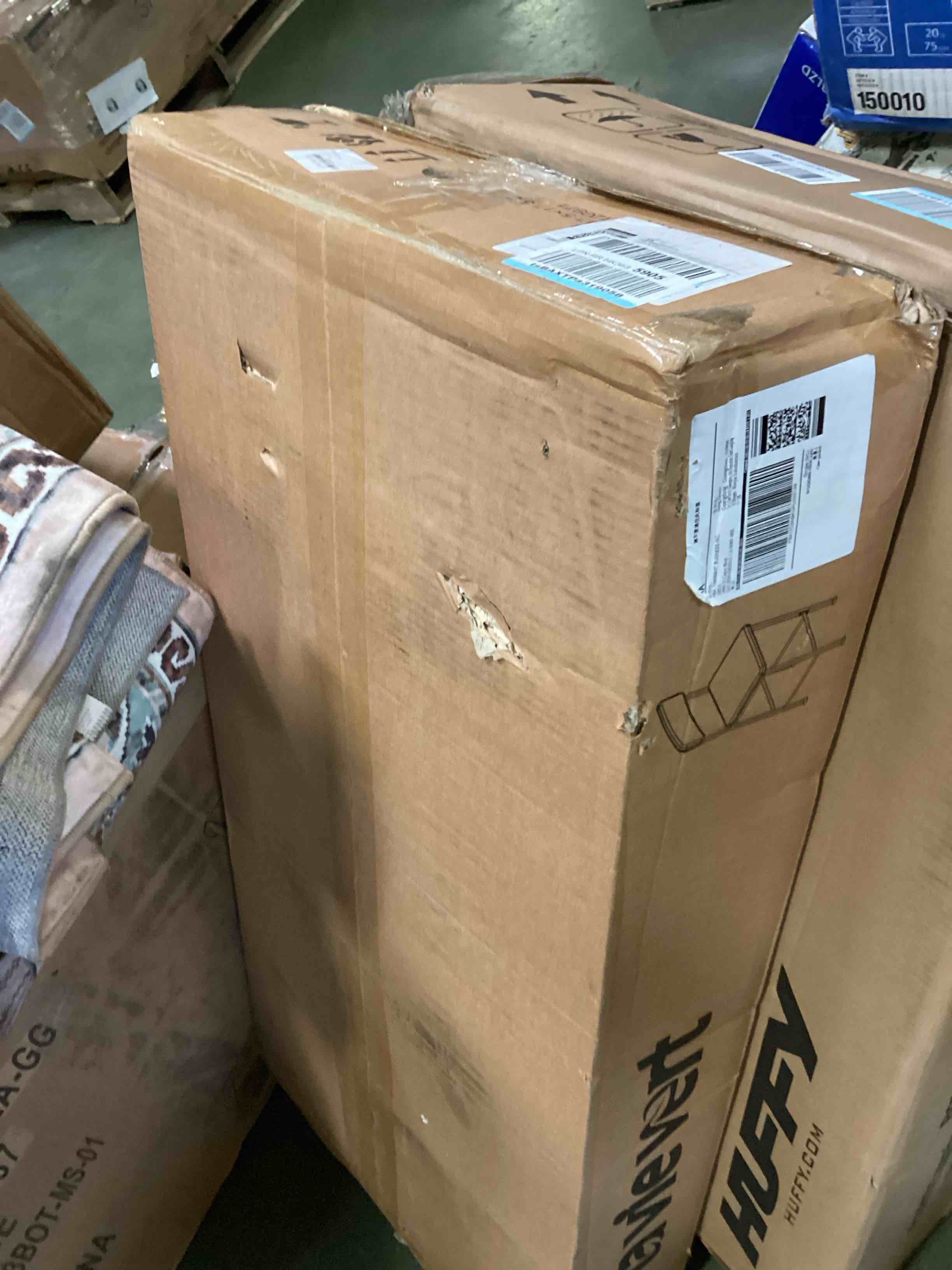 https://s3.amazonaws.com/lotting-images-prod/bidfta/RED5321559_1703092804823.jpeg