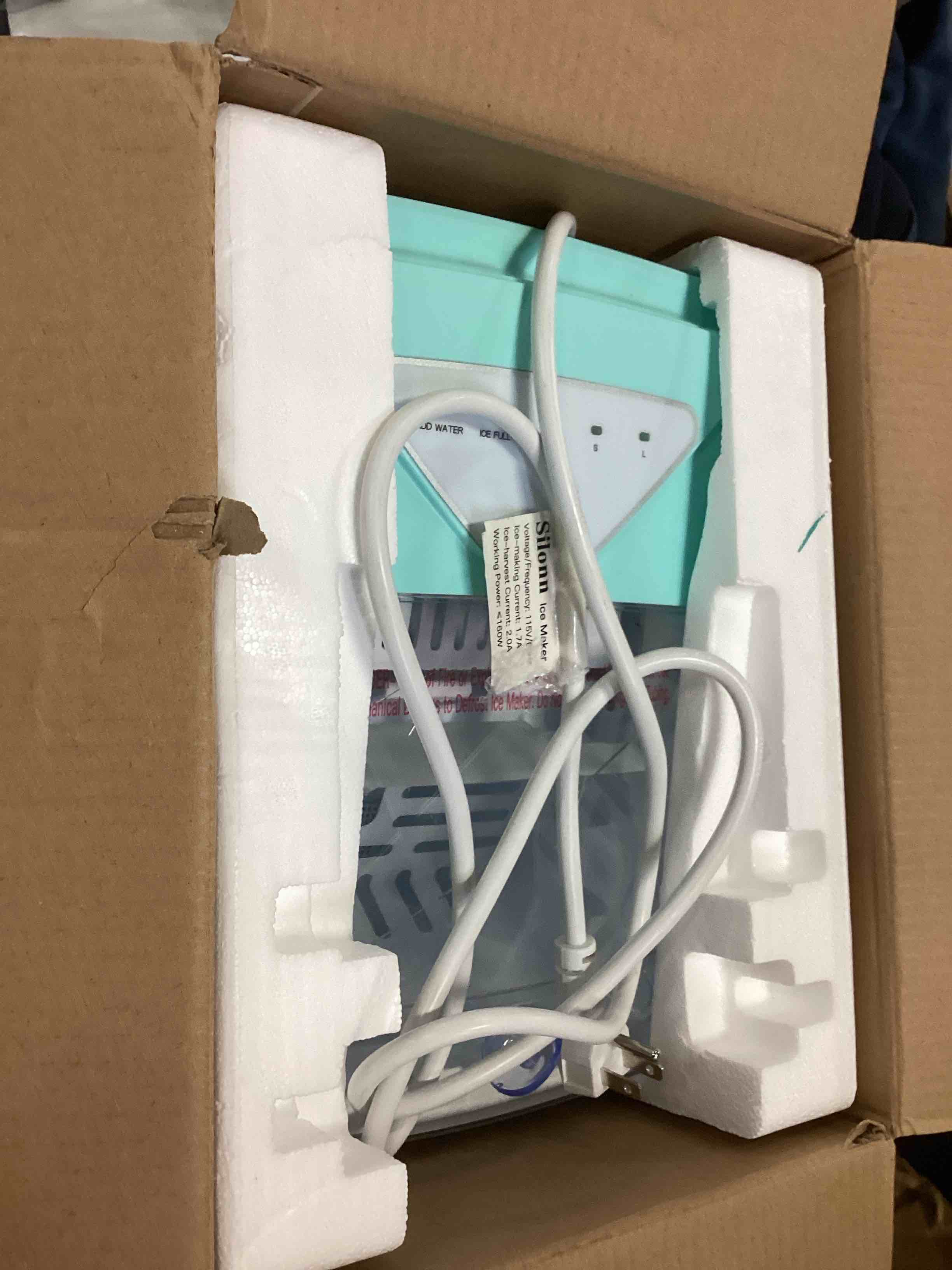 https://s3.amazonaws.com/lotting-images-prod/bidfta/RED5321793_1703186729833.jpeg