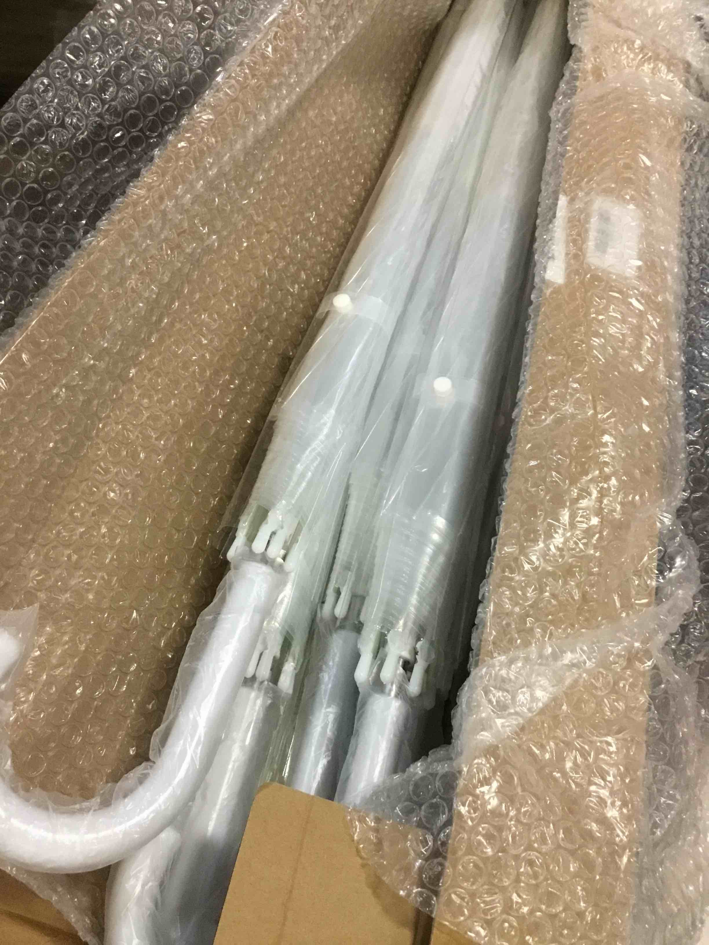 https://s3.amazonaws.com/lotting-images-prod/bidfta/RED5322031_1703338618486.jpeg