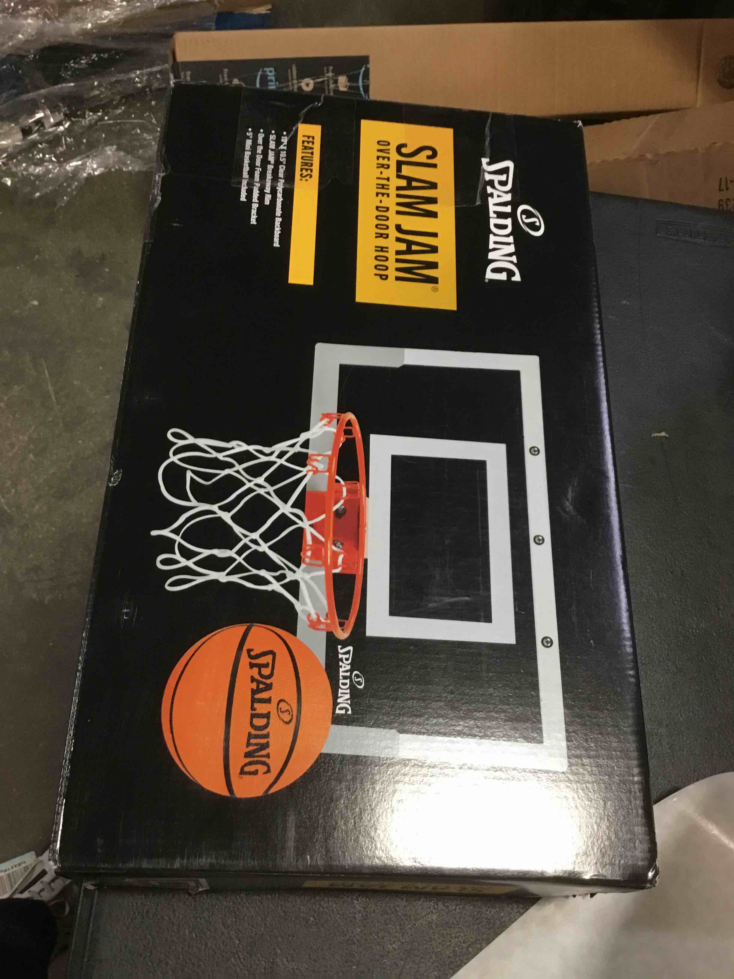 https://s3.amazonaws.com/lotting-images-prod/bidfta/RED5322129_1703350936024.jpeg