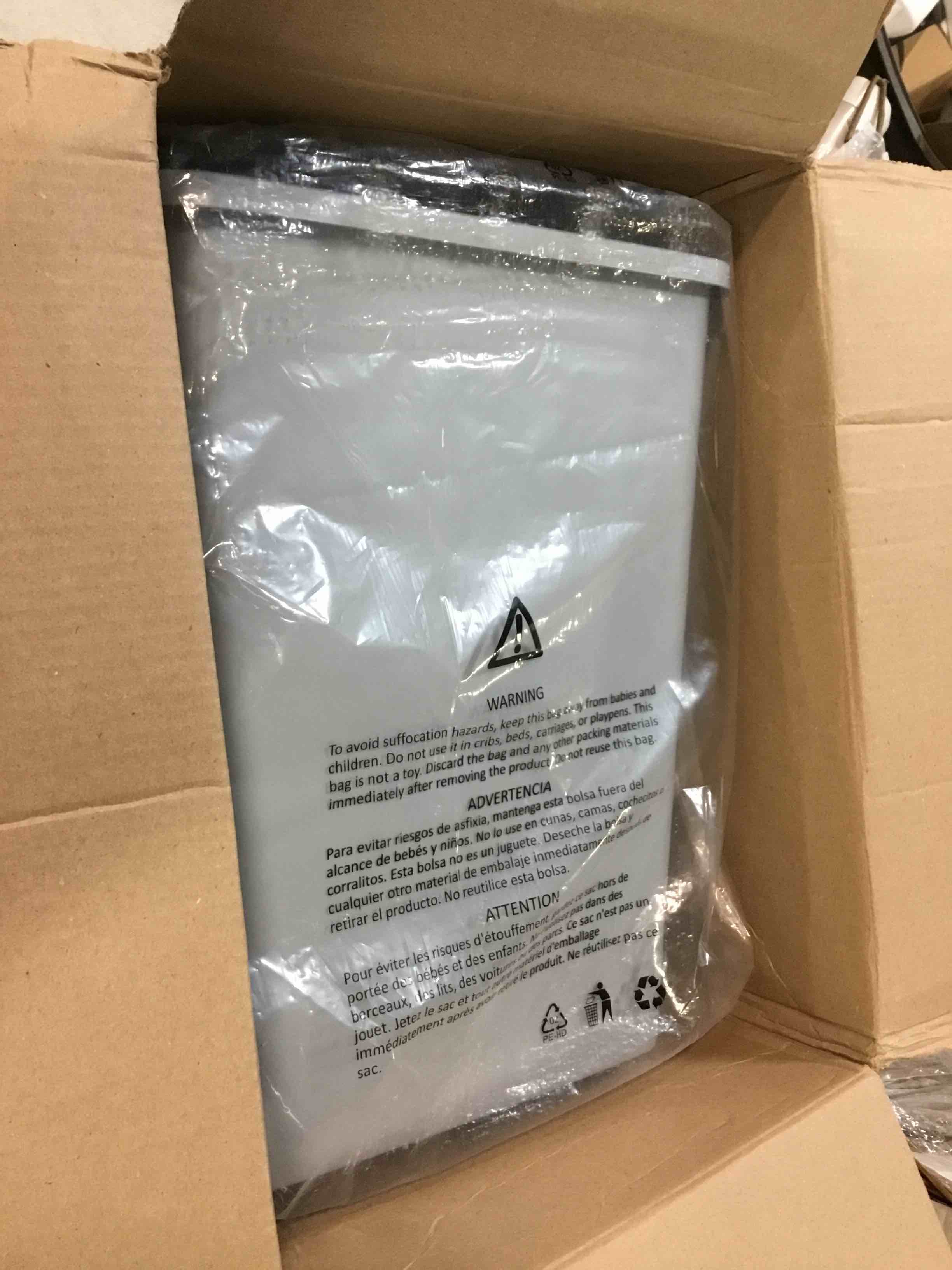 https://s3.amazonaws.com/lotting-images-prod/bidfta/RED5322292_1703600956378.jpeg