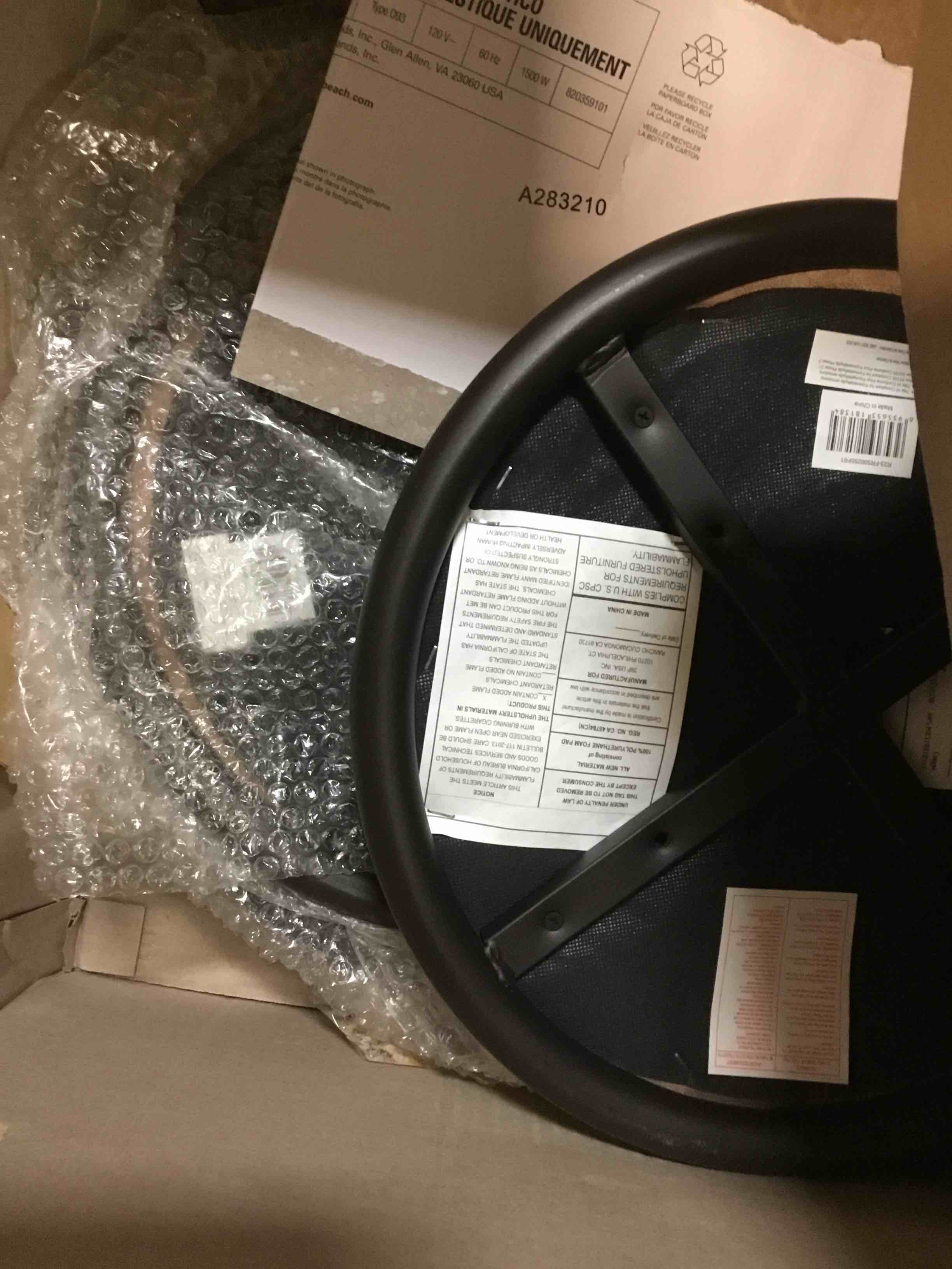https://s3.amazonaws.com/lotting-images-prod/bidfta/RED5323287_1703875708913.jpeg