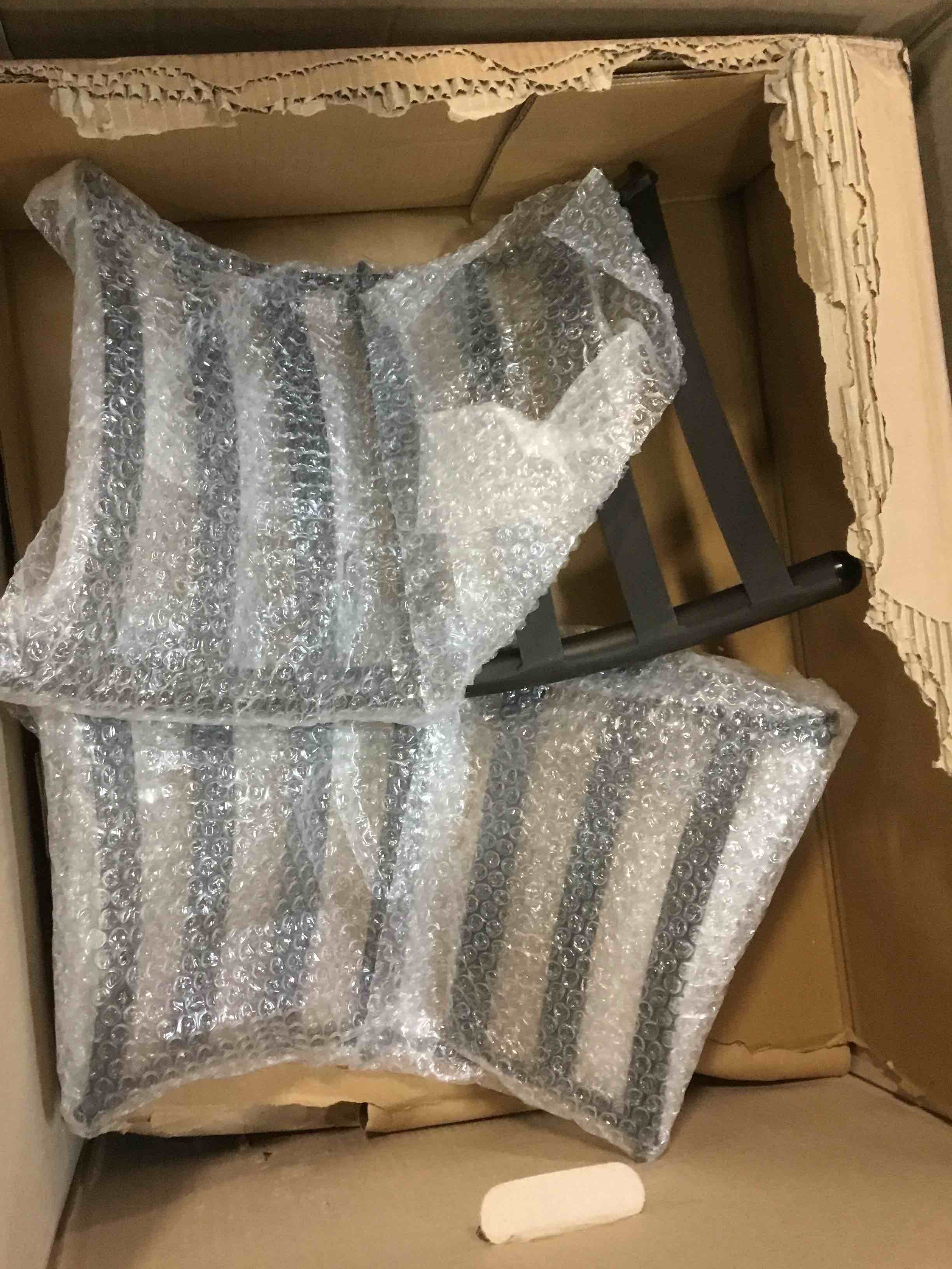 https://s3.amazonaws.com/lotting-images-prod/bidfta/RED5323287_1703875725964.jpeg
