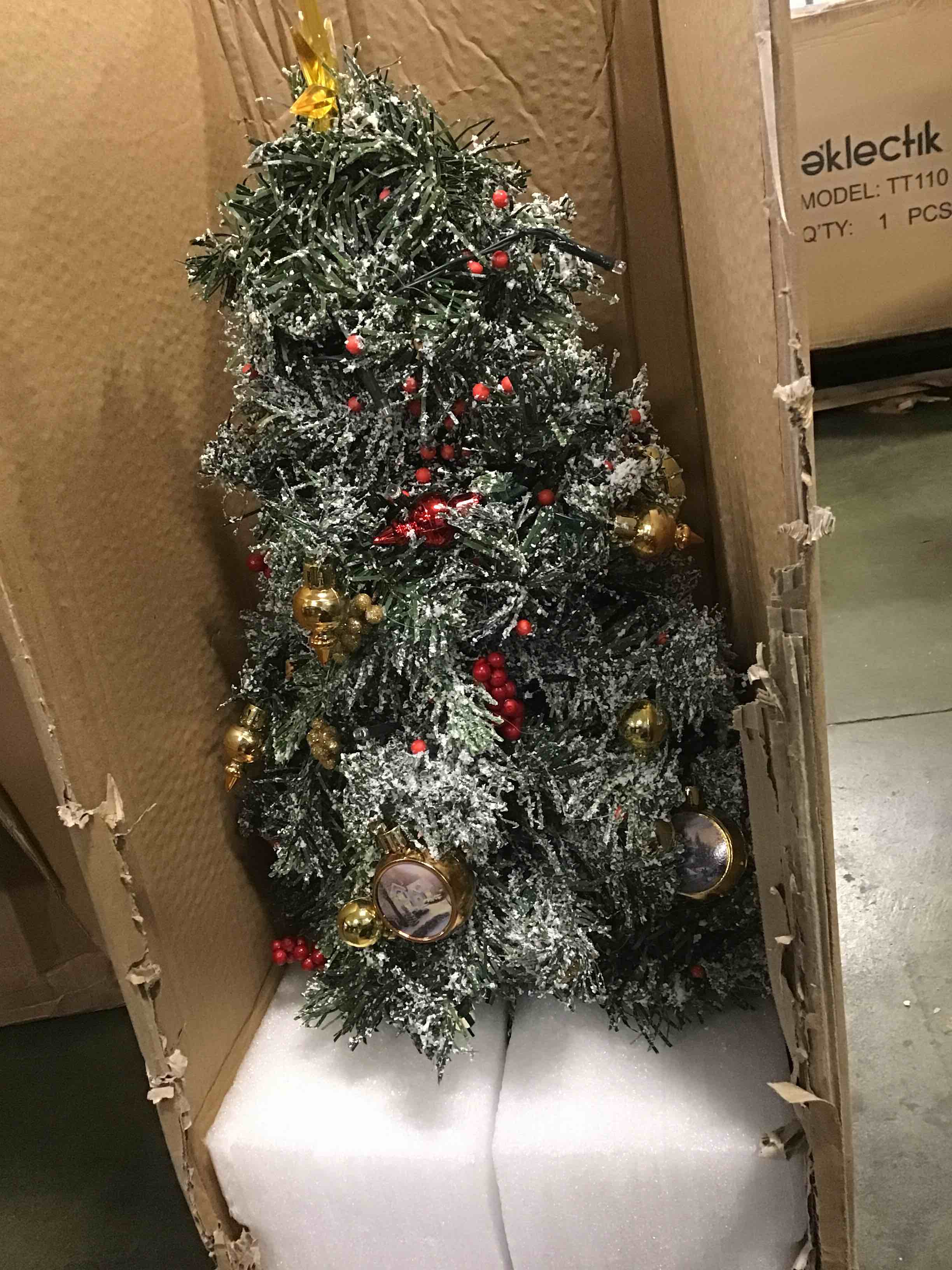 https://s3.amazonaws.com/lotting-images-prod/bidfta/RED5323512_1704377182776.jpeg