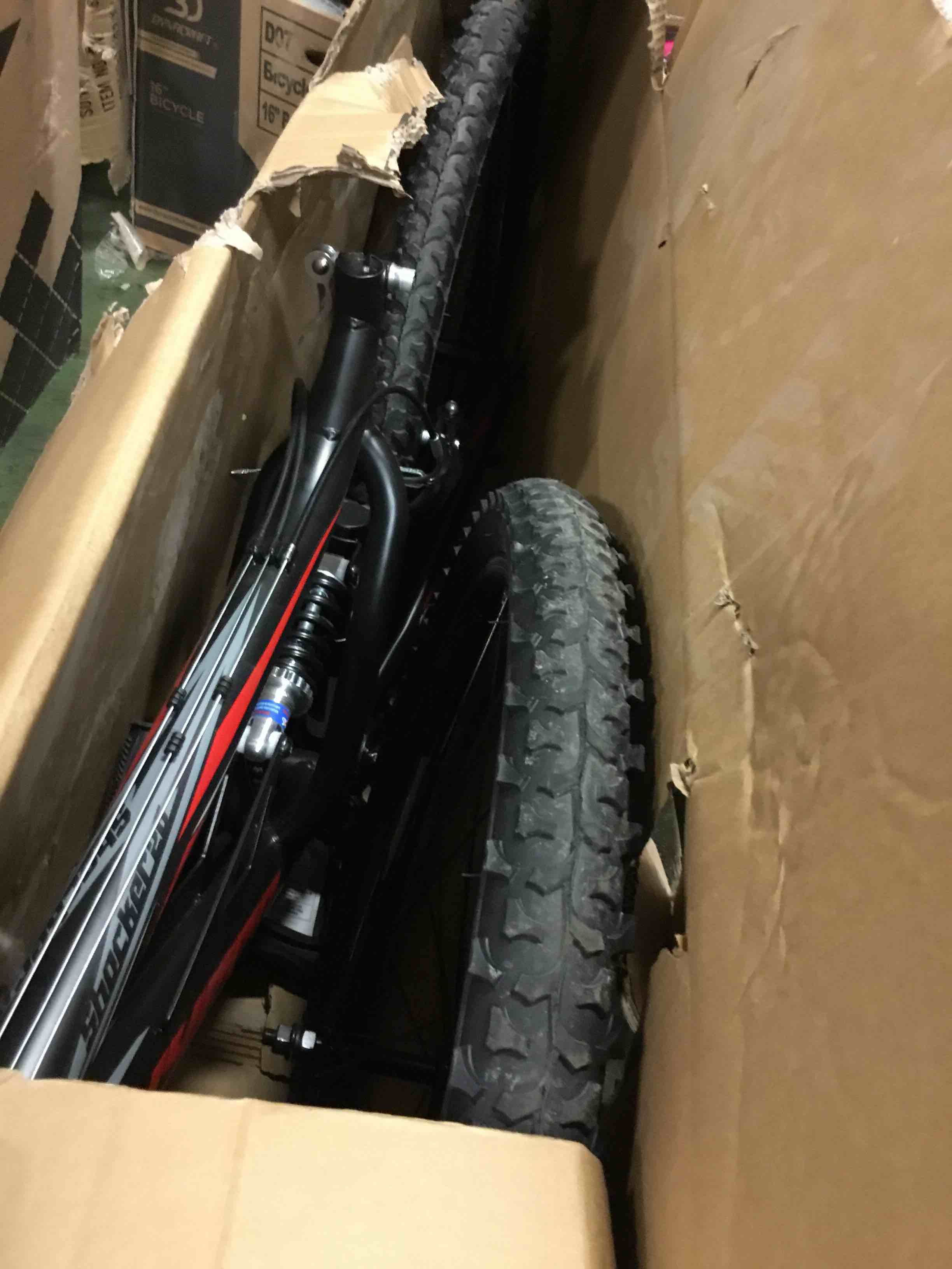 https://s3.amazonaws.com/lotting-images-prod/bidfta/RED5324393_1688646885627.jpeg