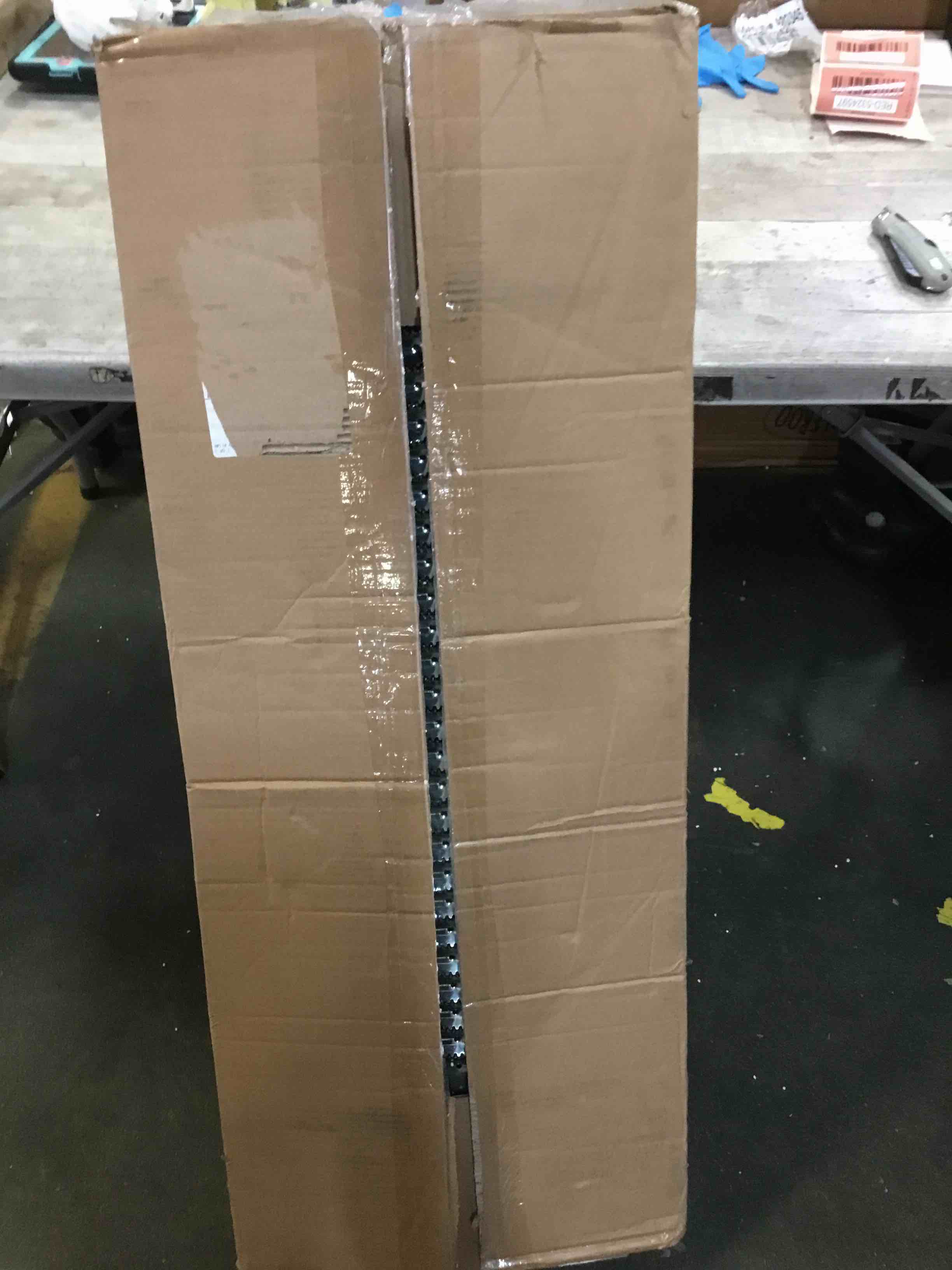 https://s3.amazonaws.com/lotting-images-prod/bidfta/RED5324558_1688664267152.jpeg