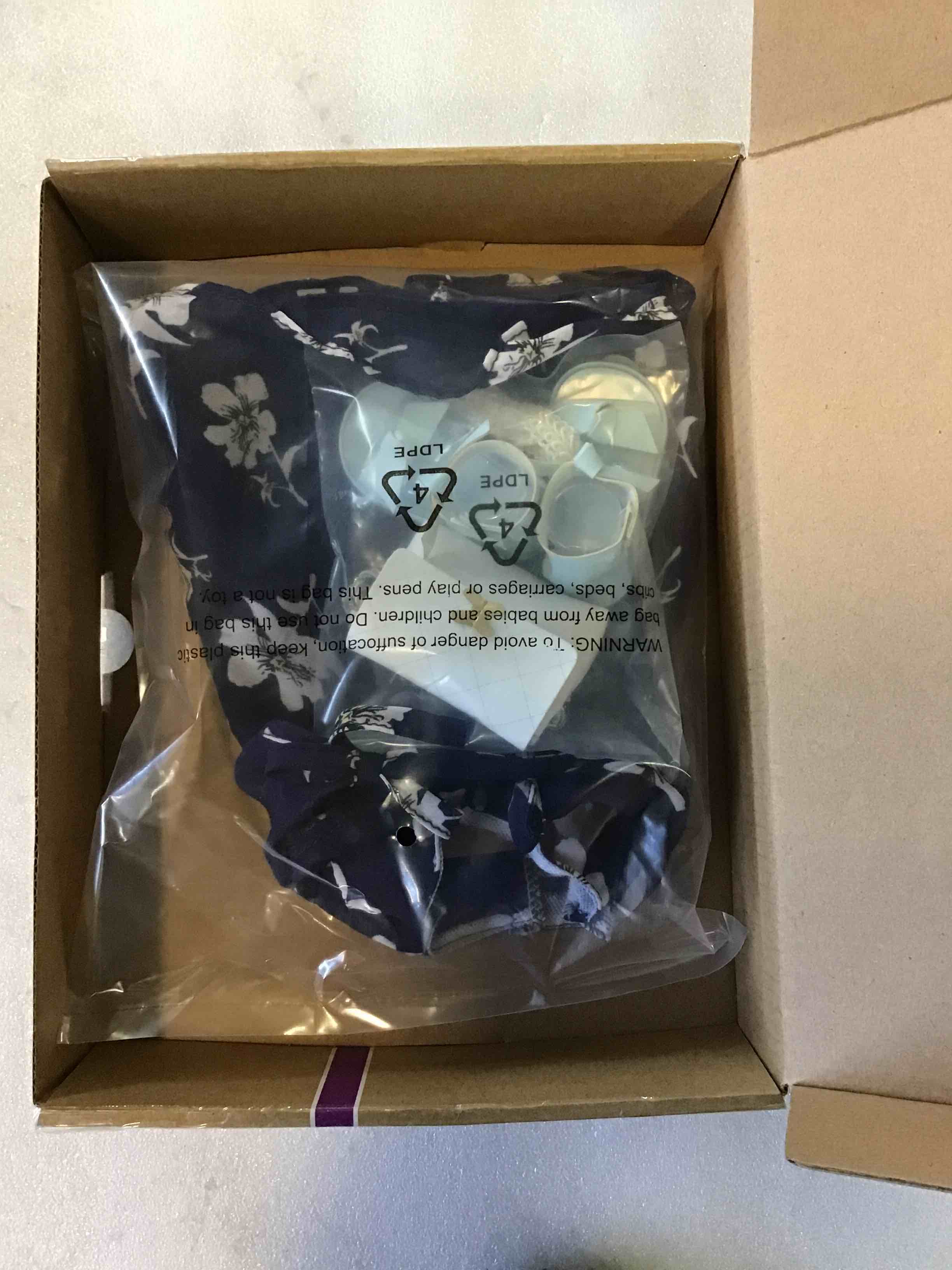 https://s3.amazonaws.com/lotting-images-prod/bidfta/RED5328119_1689342196899.jpeg