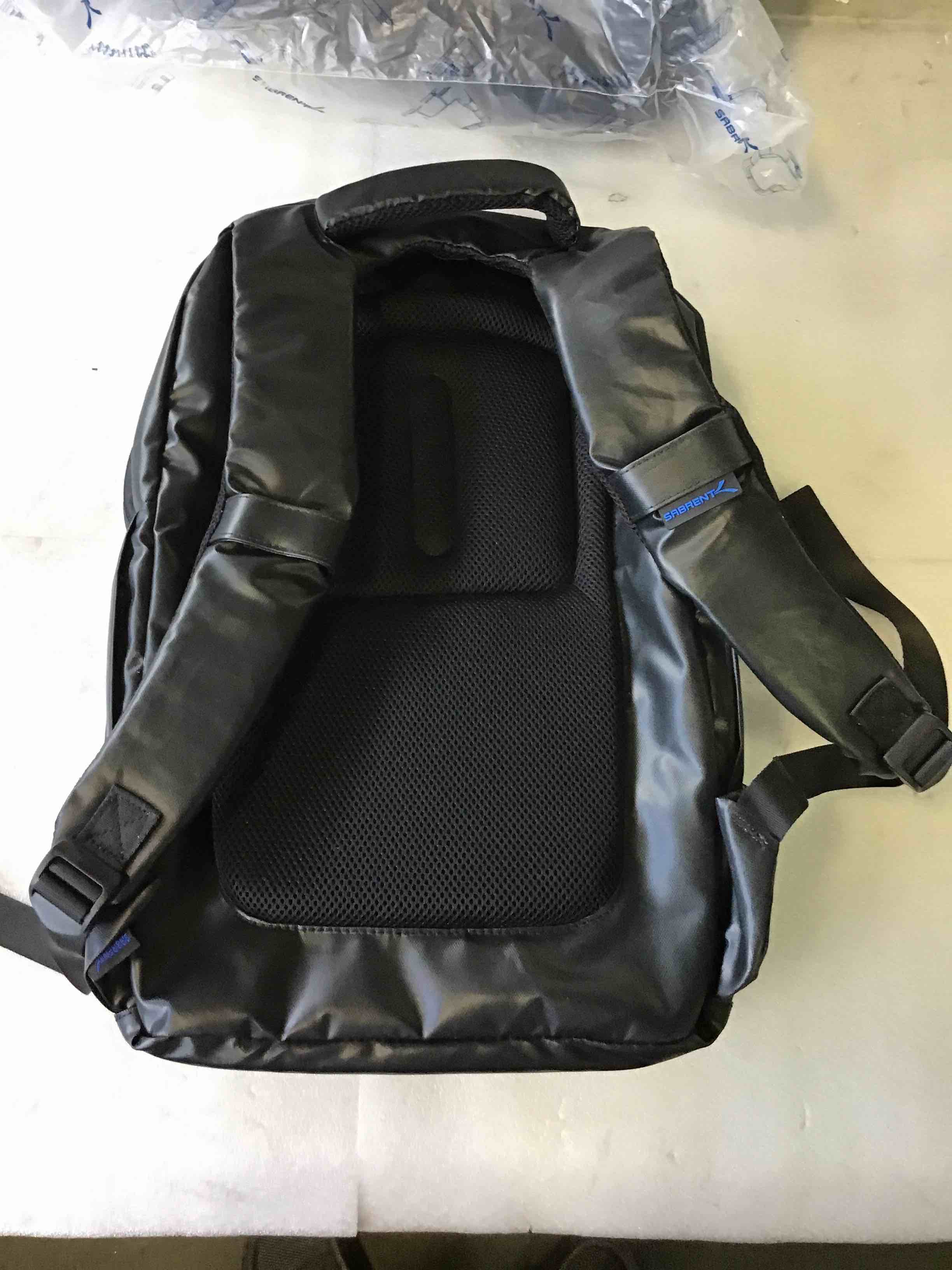 https://s3.amazonaws.com/lotting-images-prod/bidfta/RED5328208_1689355855777.jpeg