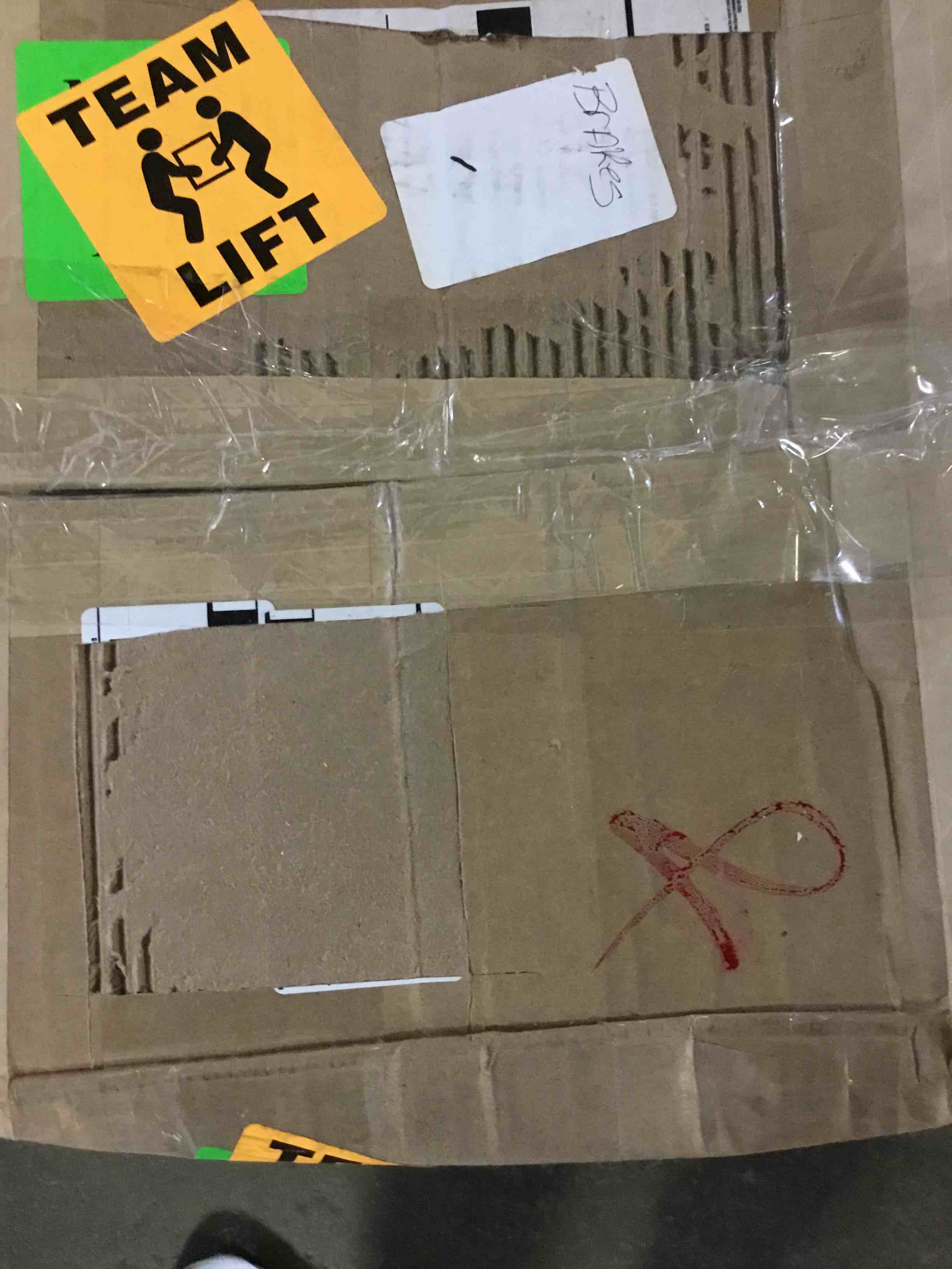 https://s3.amazonaws.com/lotting-images-prod/bidfta/RED5329885_1690026602258.jpeg