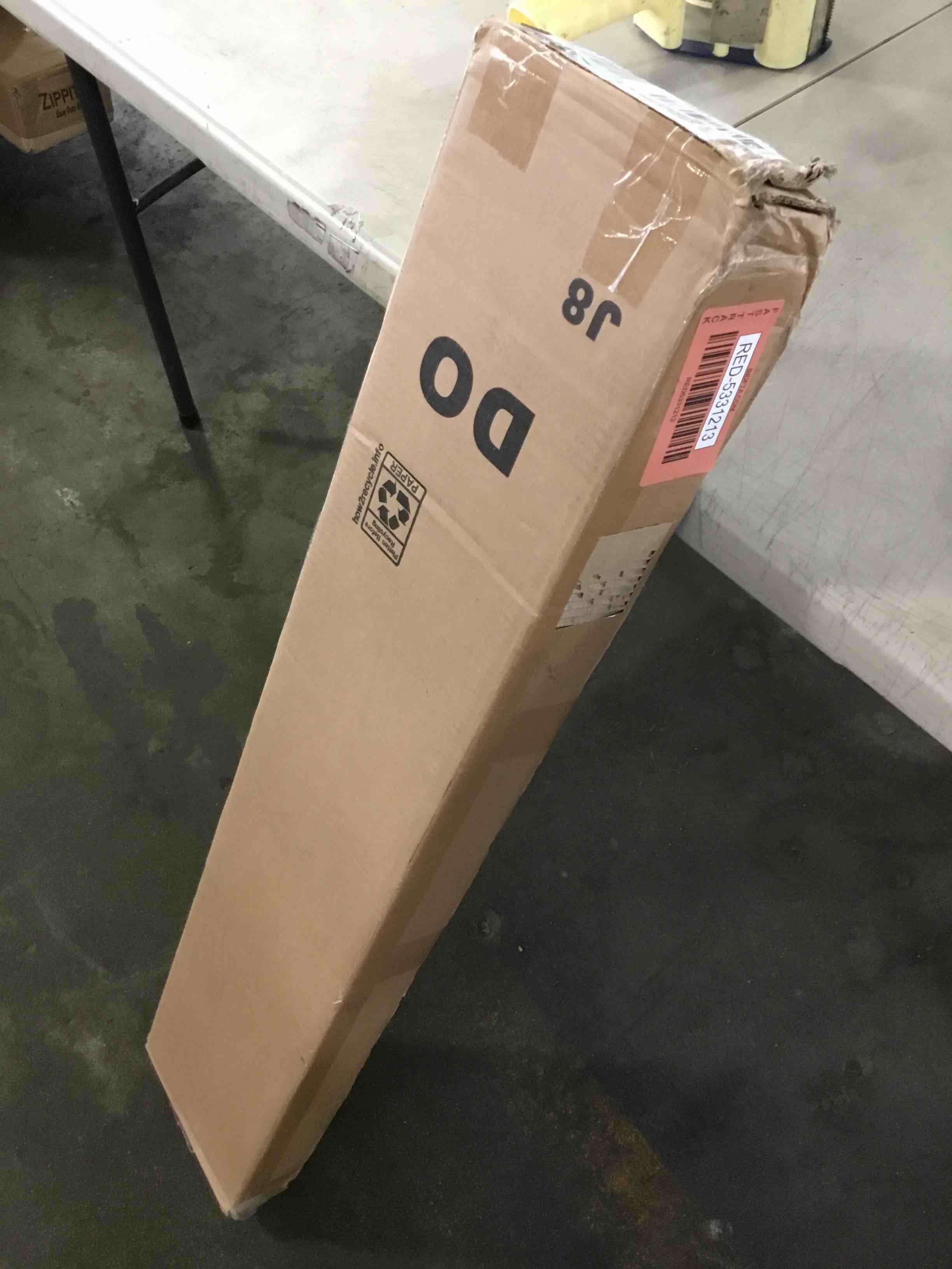 https://s3.amazonaws.com/lotting-images-prod/bidfta/RED5331213_1690465023321.jpeg