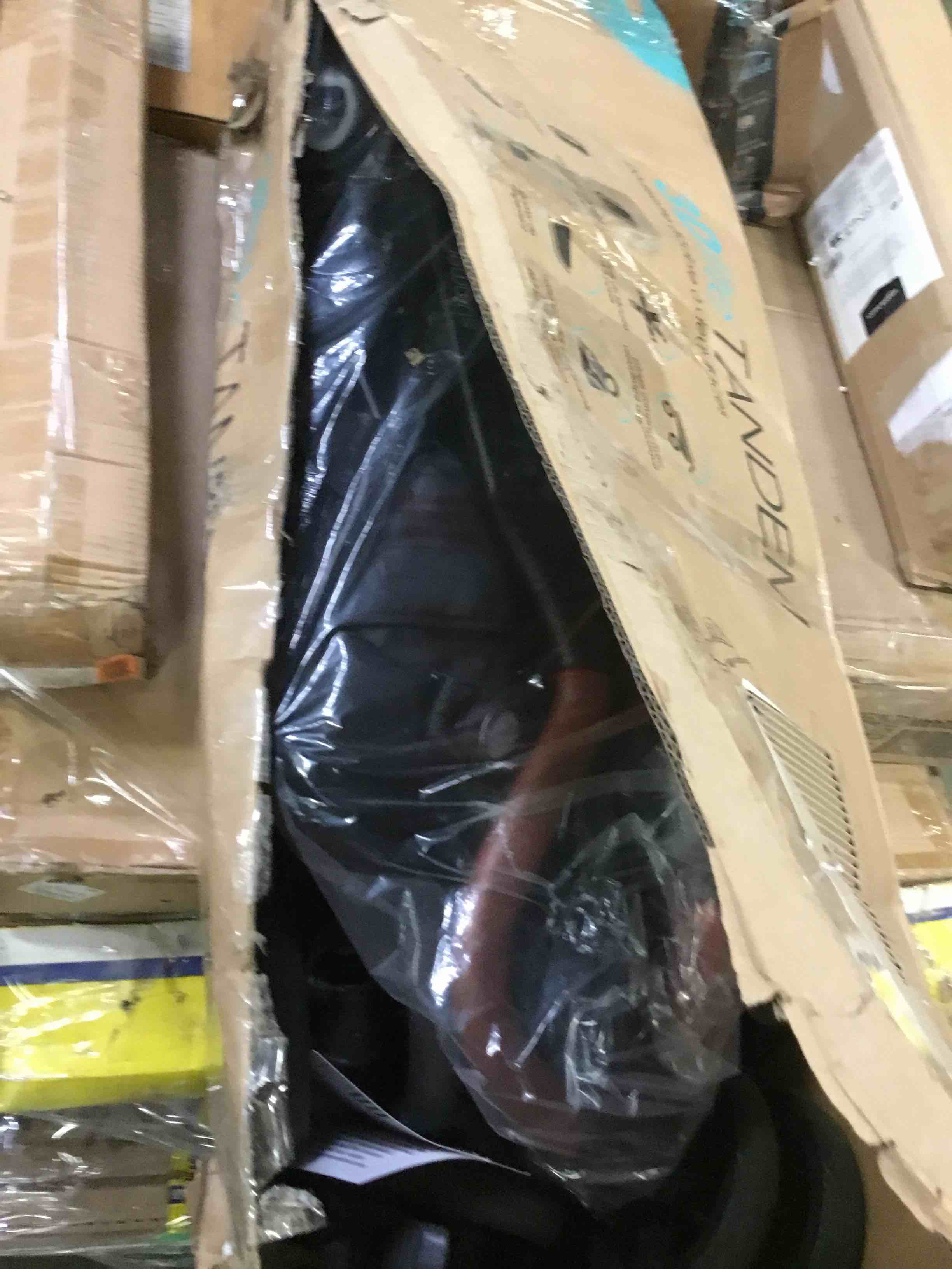 https://s3.amazonaws.com/lotting-images-prod/bidfta/RED5331476_1688396564449.jpeg