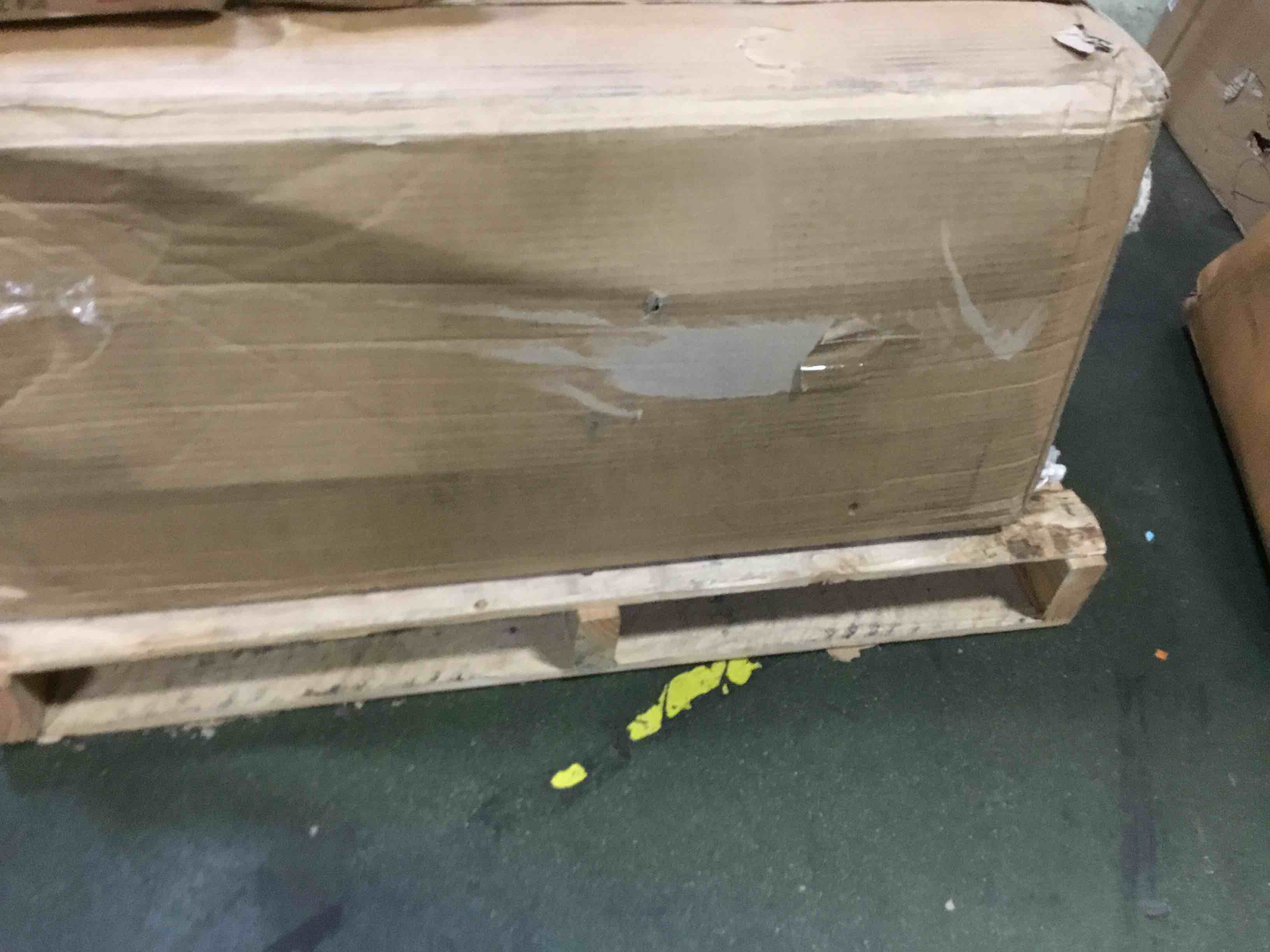 https://s3.amazonaws.com/lotting-images-prod/bidfta/RED5331750_1688588059481.jpeg